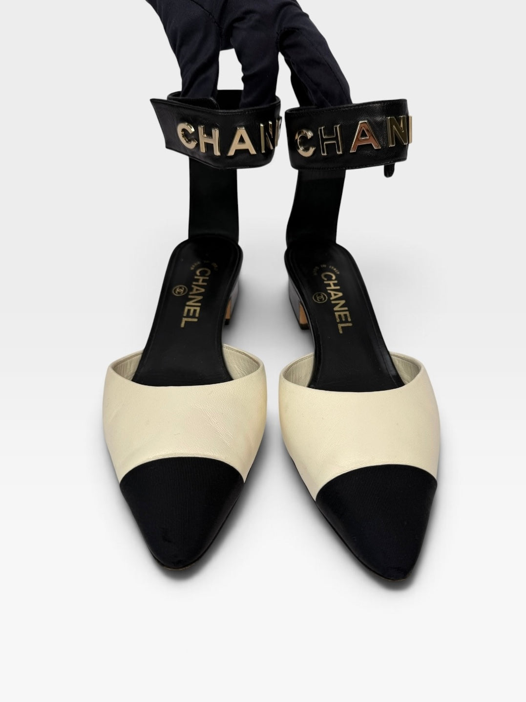 Chanel Point-Toe Slingback Pumps In Black & White (Size 37/UK4)