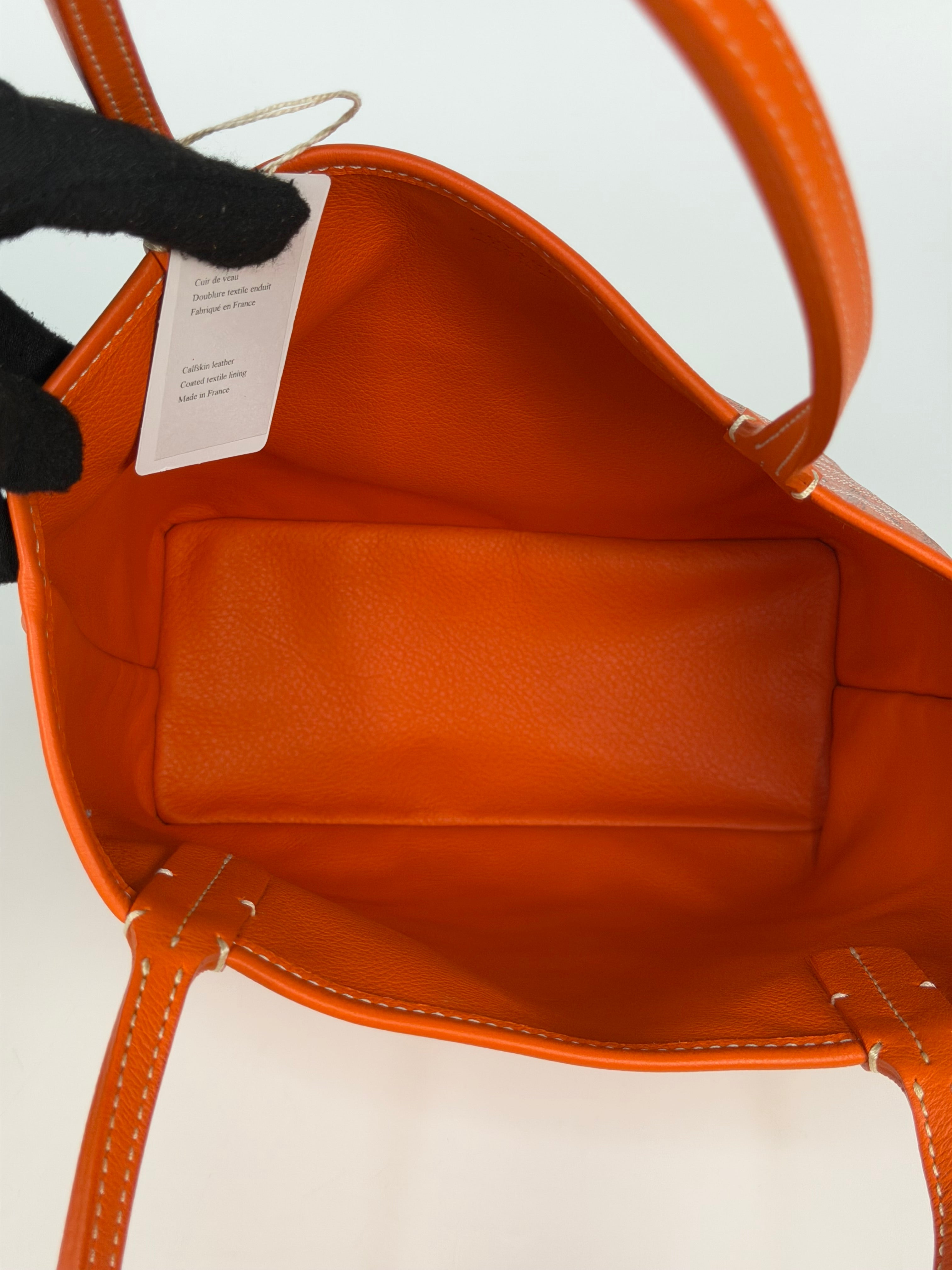 Goyard Mini Anjou Orange Leather, excellent condition pre loved condition. Verified by Luxe Cheshire. Insured next day delivery 