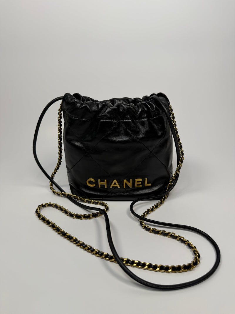 Chanel 22 Mini Bag Black Calfskin With GHW