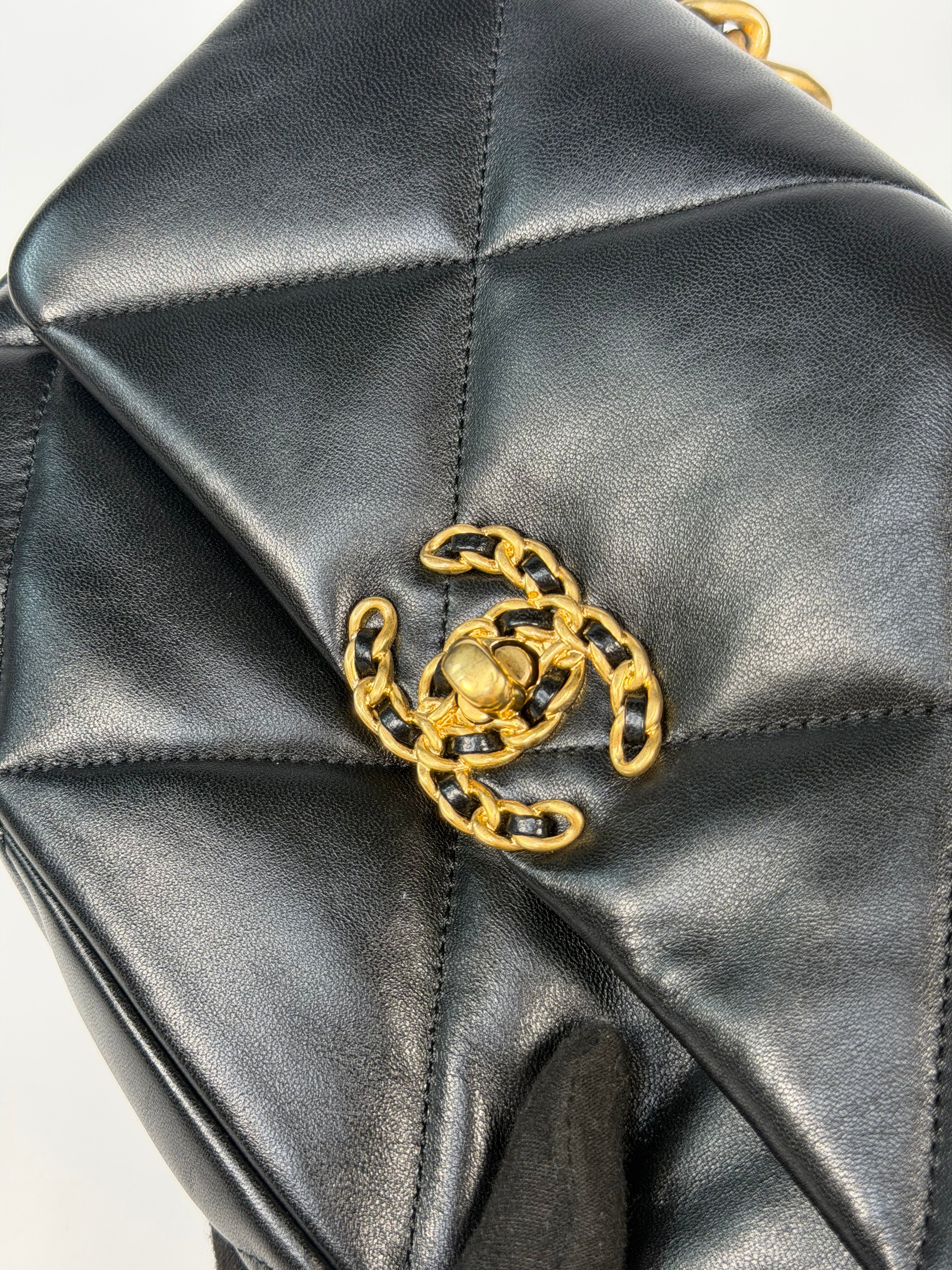 Chanel 19 Small In Black & White Leather With Mixed Hardware. Authentic and preloved in very good condition. Verified by Luxe Cheshire.