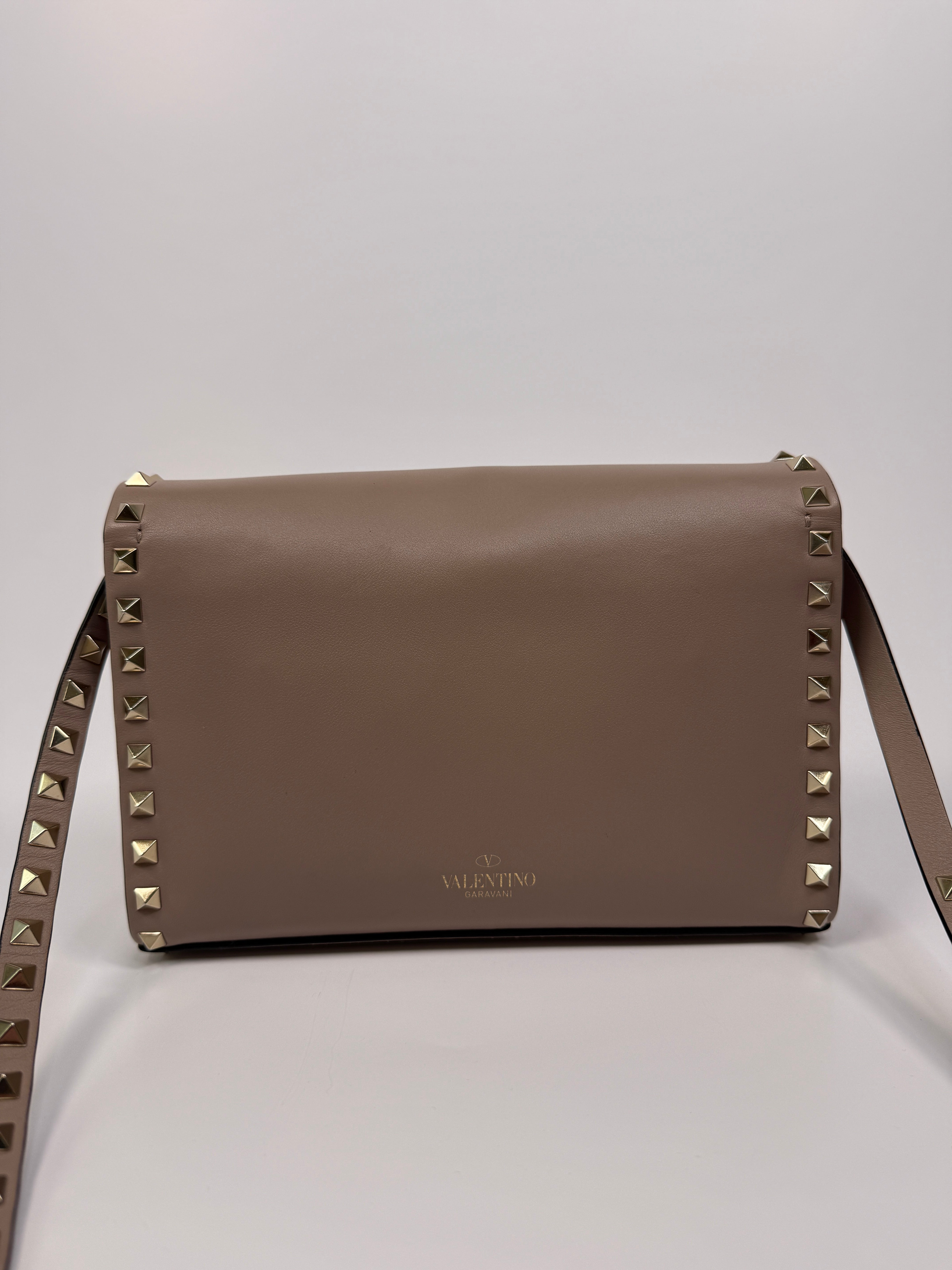 Valentino Garavani Medium Rockstud Flip Lock Crossbody Bag