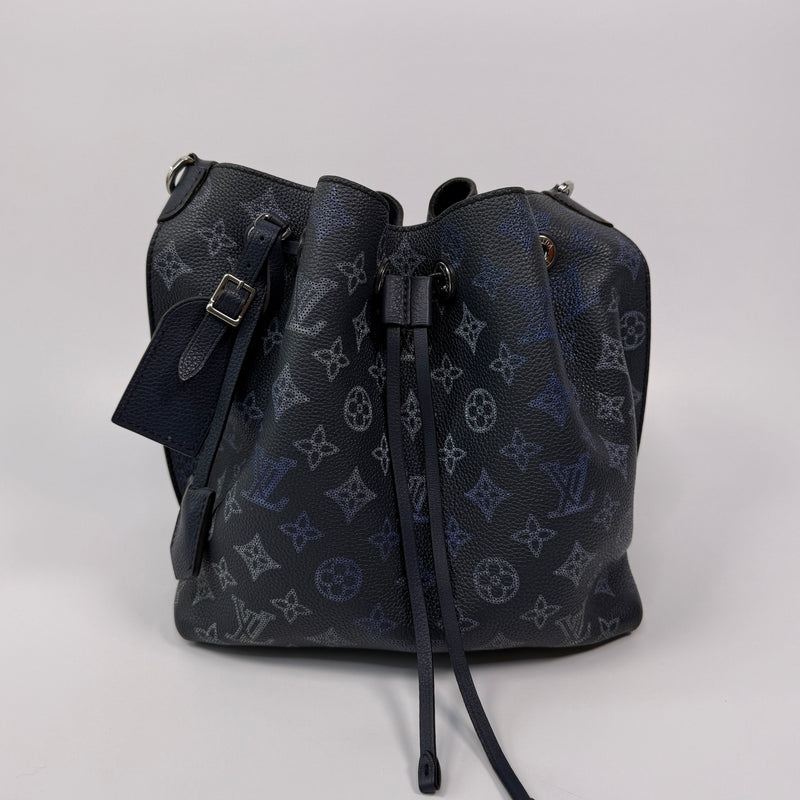 Louis Vuitton Muria Bucket Bag In Mahina Calfskin Leather