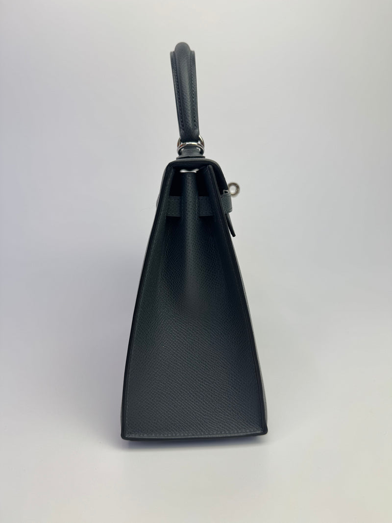 Hermès Kelly Sellier 25 In Gris Misty Epsom Leather With PHW