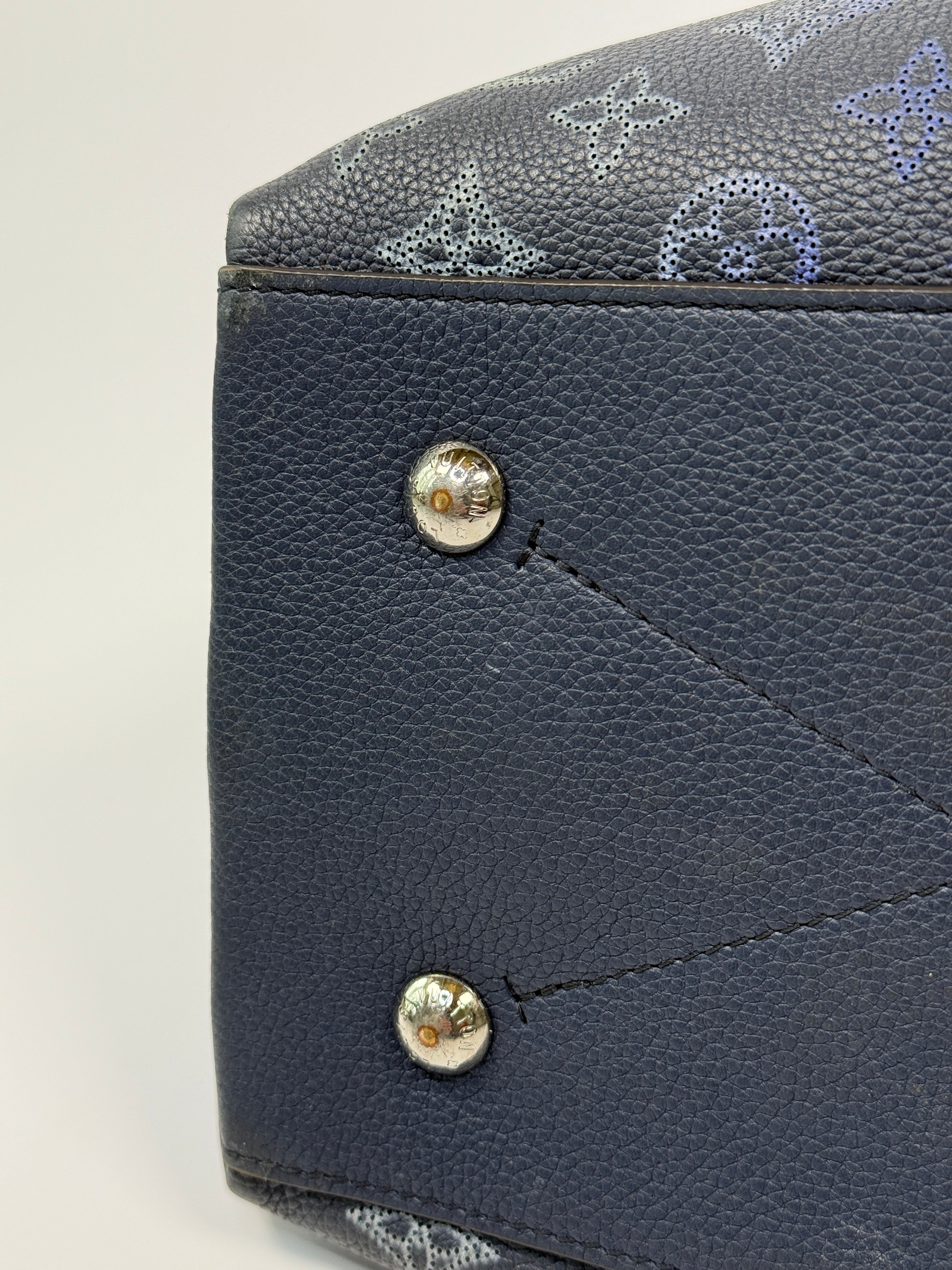 Louis Vuitton Muria Bucket Bag In Mahina Calfskin Leather