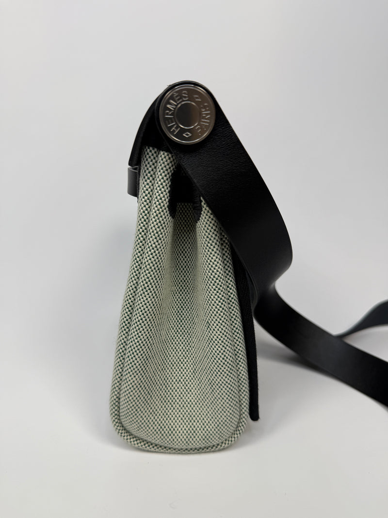 Hermès Herbag Zip 20 Ecru/ Vert Moyen & Noir