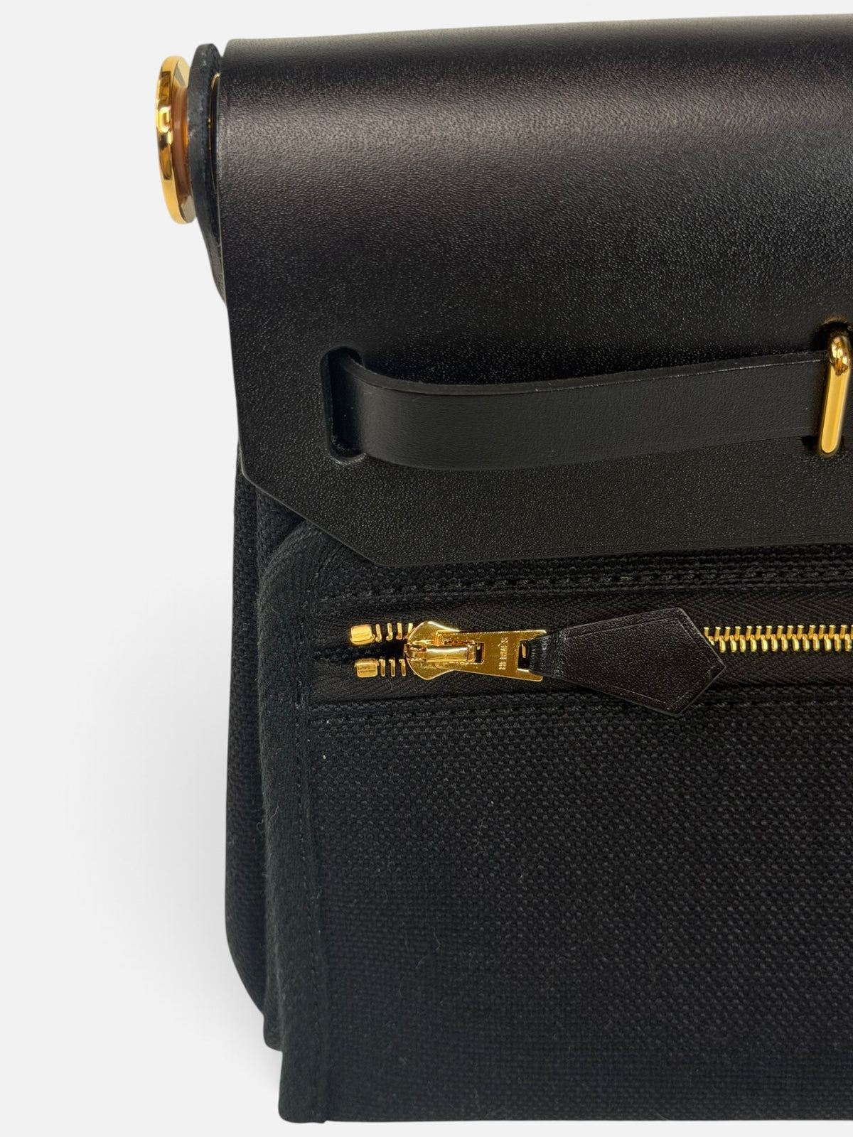Hermès Herbag Zip 20 In Noir / Noir Canvas With Gold Hardware. Authentic and preloved in new and unused condition. 100% Guarantee