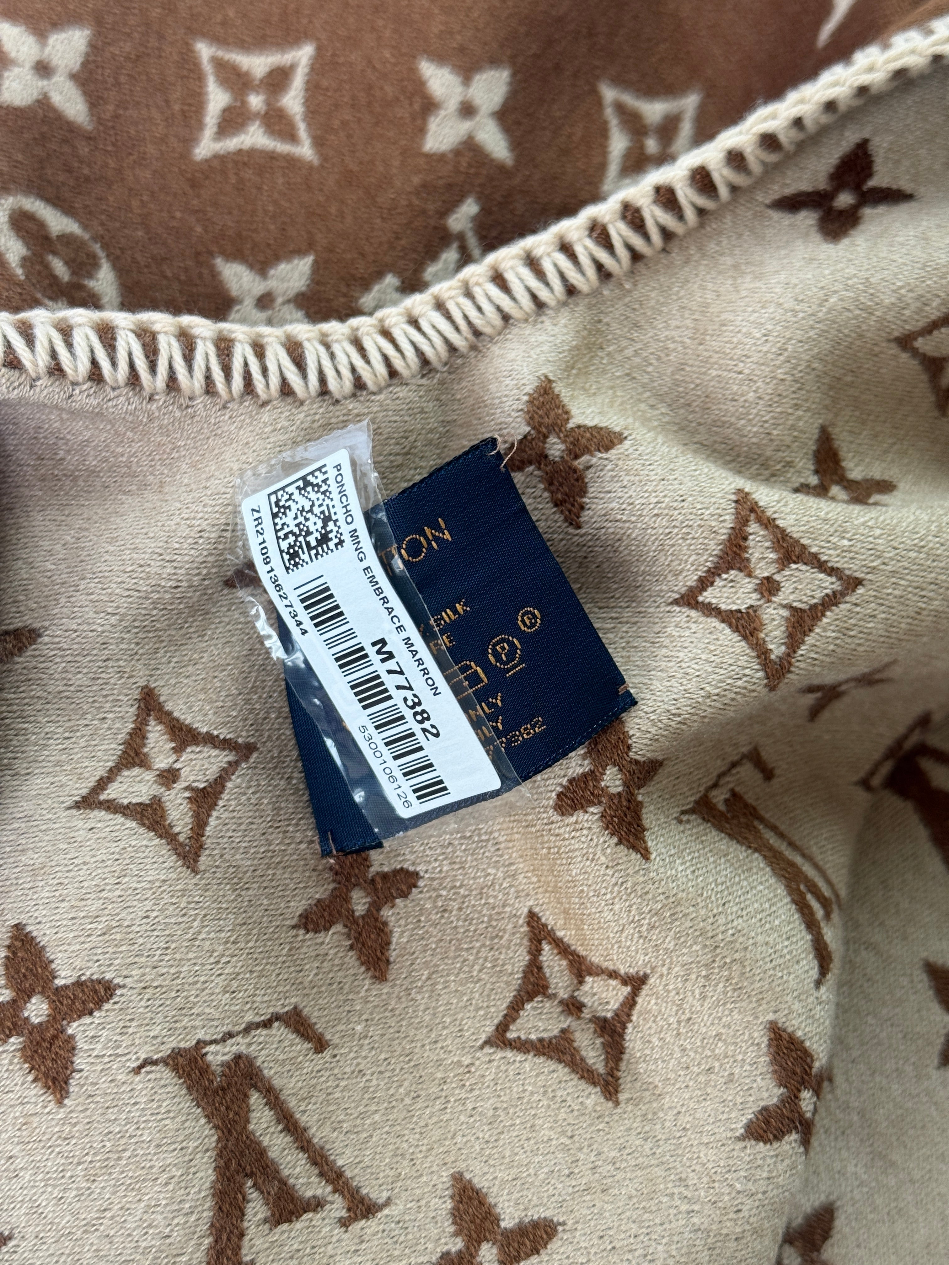 Louis Vuitton Embrace Poncho