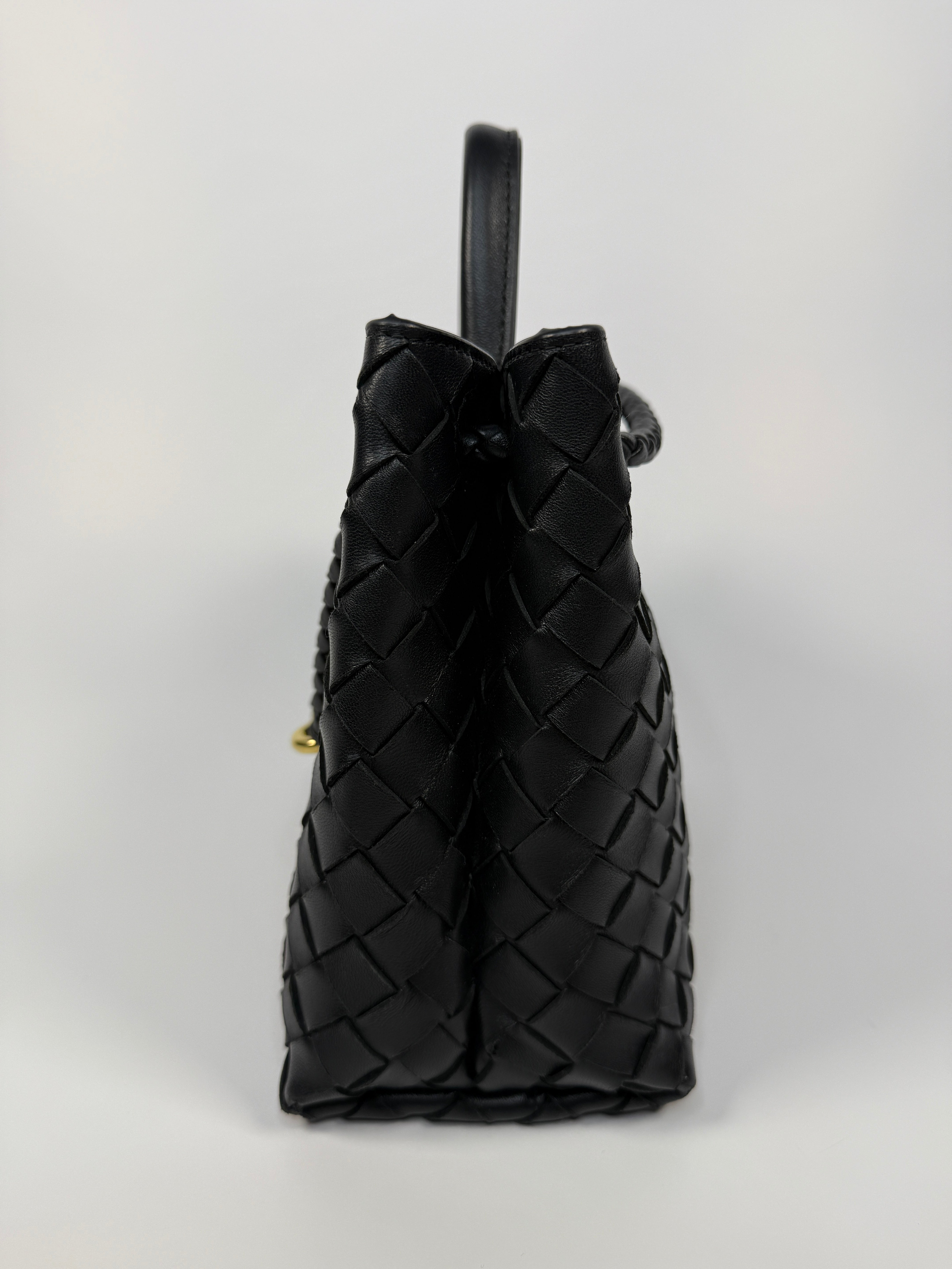 Bottega Veneta Small Andiamo Tote Bag In Black leather With Gold Hardware. Excellent condition. Authentic and preloved. 