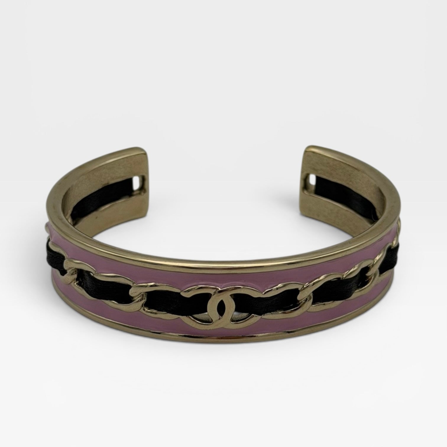 Chanel CC Bangle In Pink & Black Size Medium. Authentic and preloved in excellent condition
