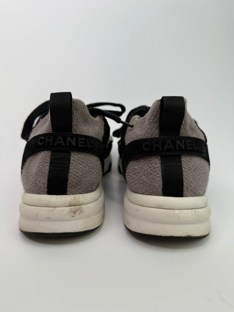 Chanel CC Knit Sneakers (Size 38.5/UK5.5)