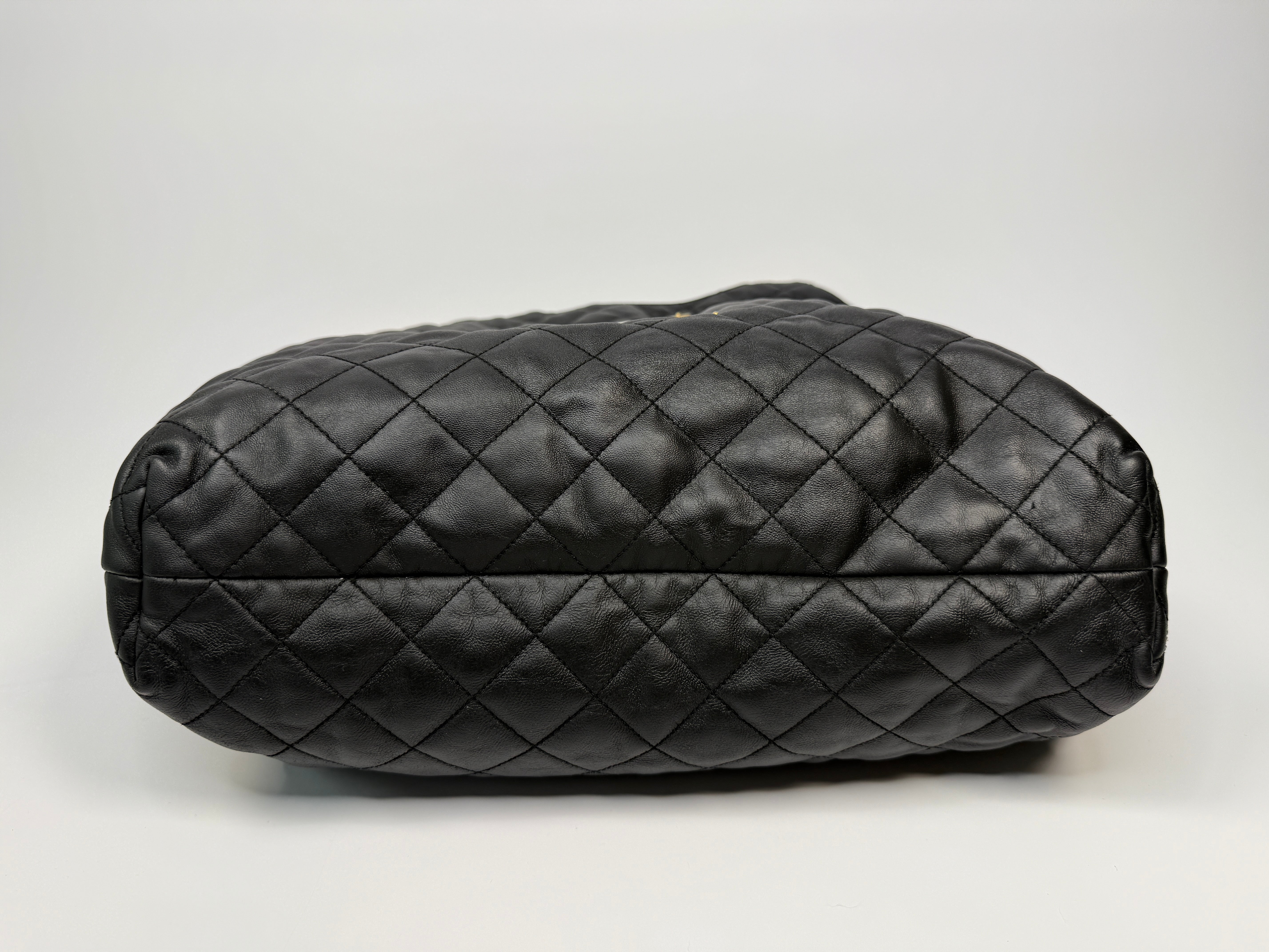 Saint Laurent ICARE Maxi Quilted Leather Shopping Bag