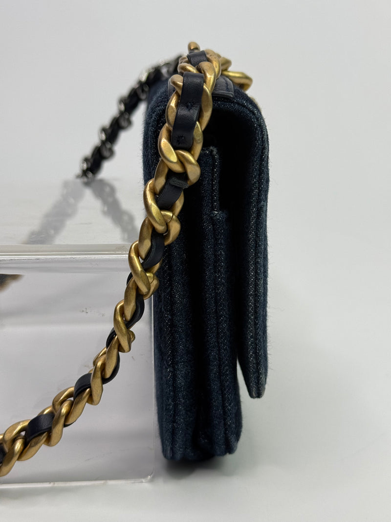 Chanel Denim Quilted 19 Wallet On Chain