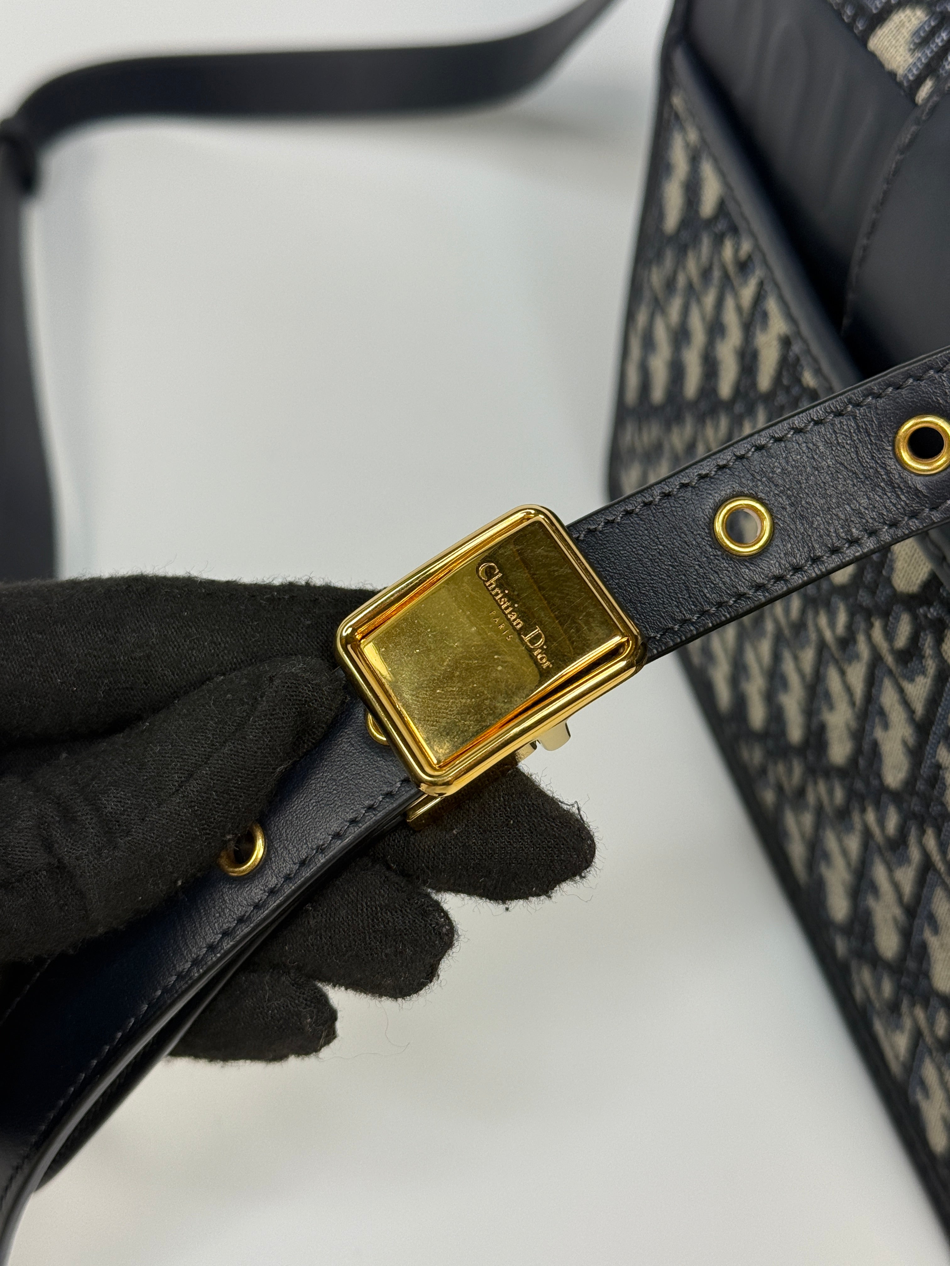 Christian Dior 30 Montaigne Bag In Oblique Canvas With Gold Hardware