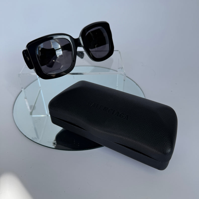 balenciaga bb sunglasses