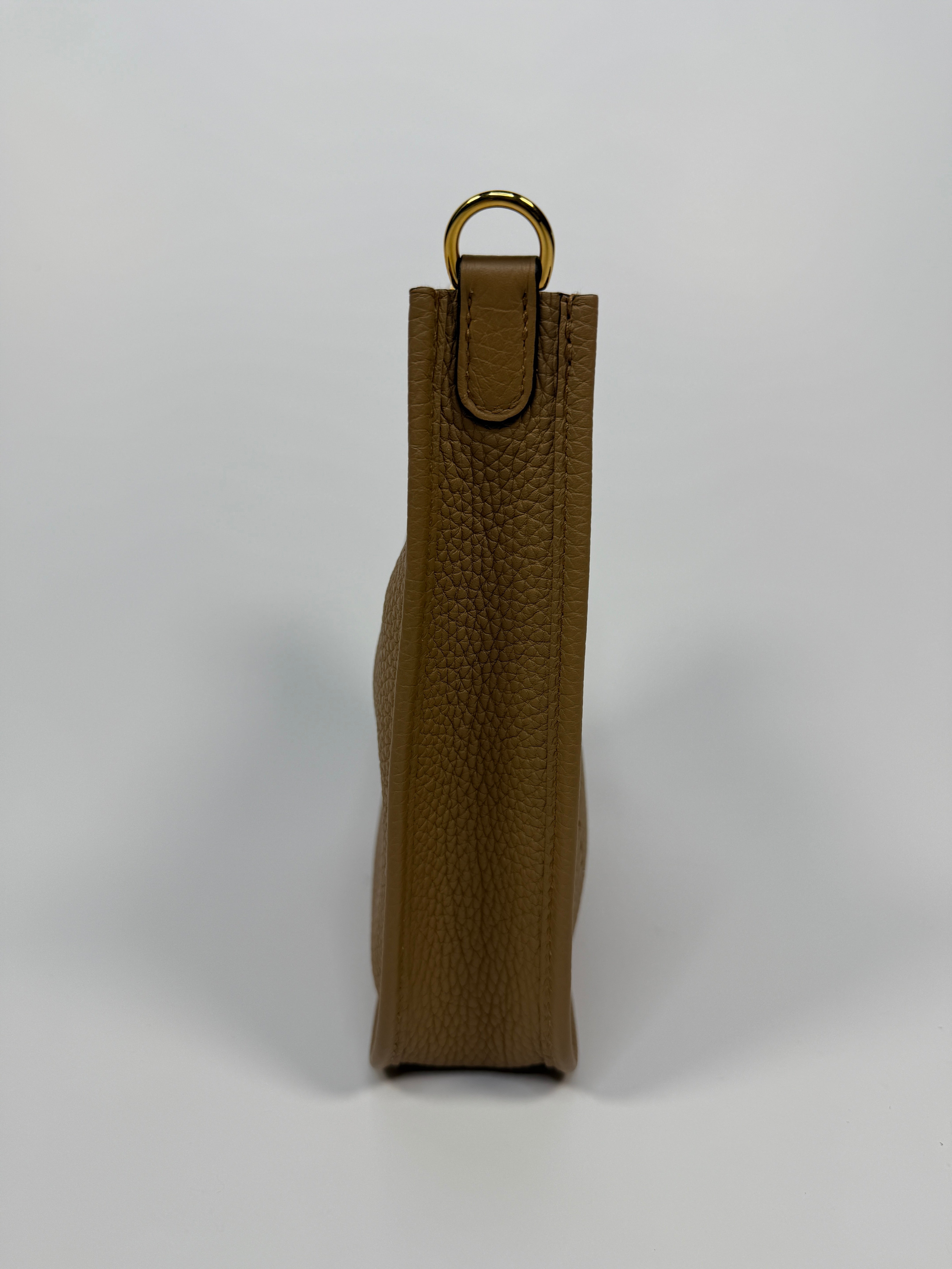 Hermès Evelyne TPM In Chai Clemence Leather With Gold Hardware. Authentic and preloved in excellent condition.