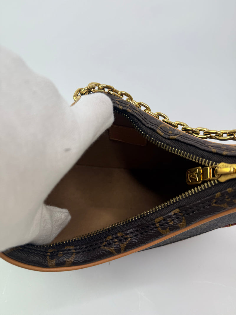 Louis Vuitton Loop PM Bag