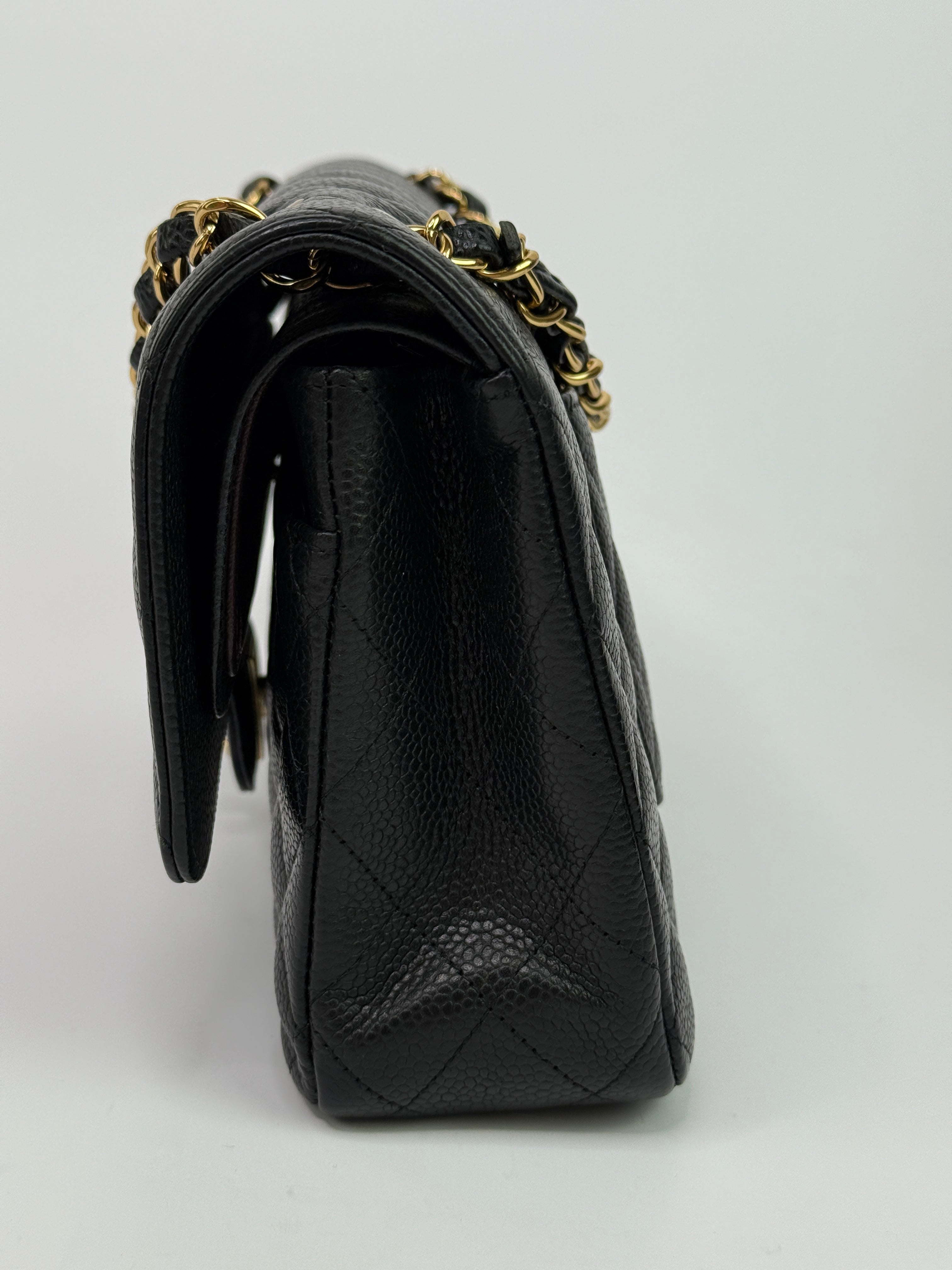 Chanel Medium Classic Double Flap Black Caviar With GHW