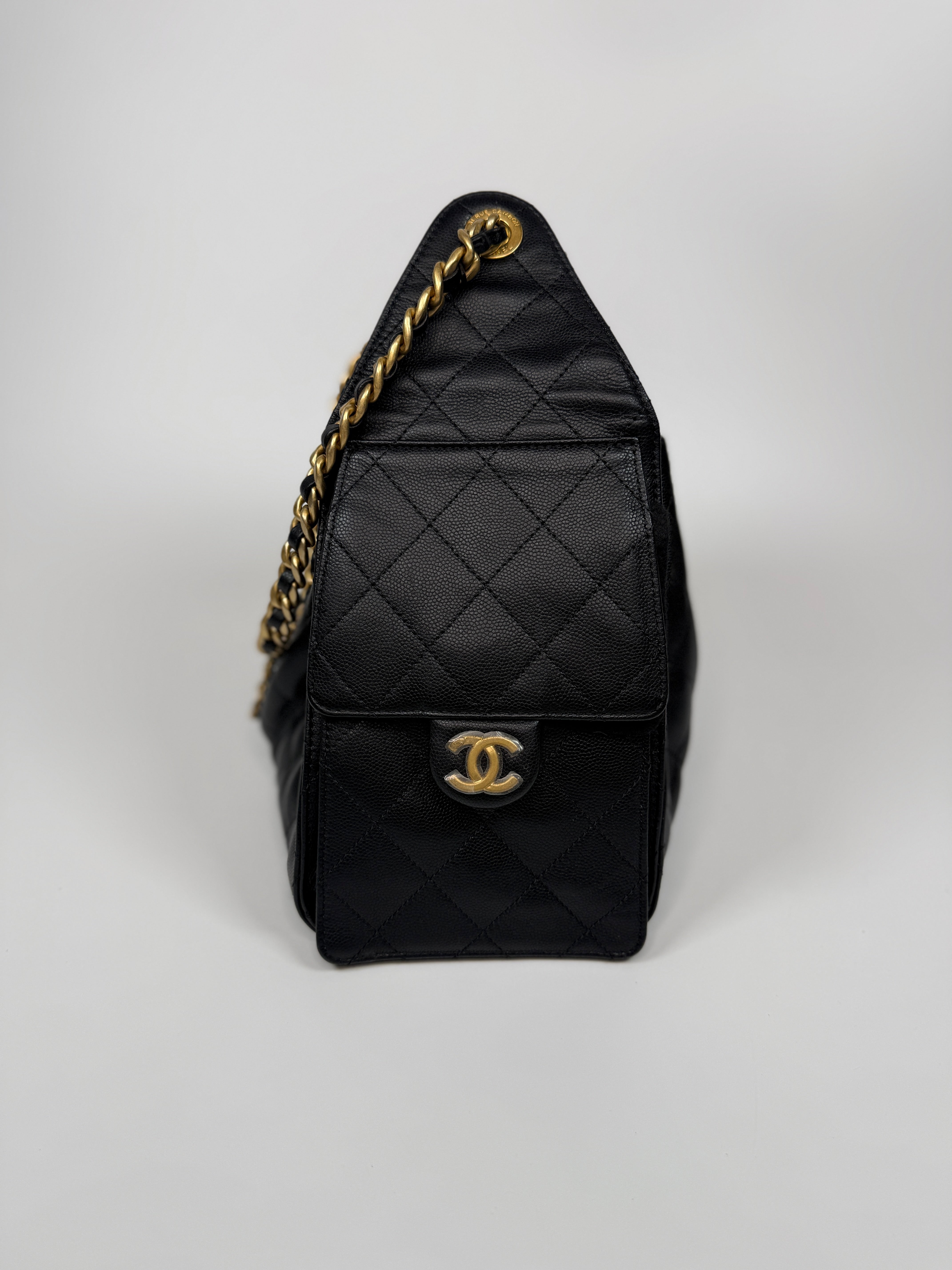 Chanel 25 Small In Black Caviar Leather With Gold Hardware In Excellent Condition. Authentic and preloved. 100% Authenticity Guaratee