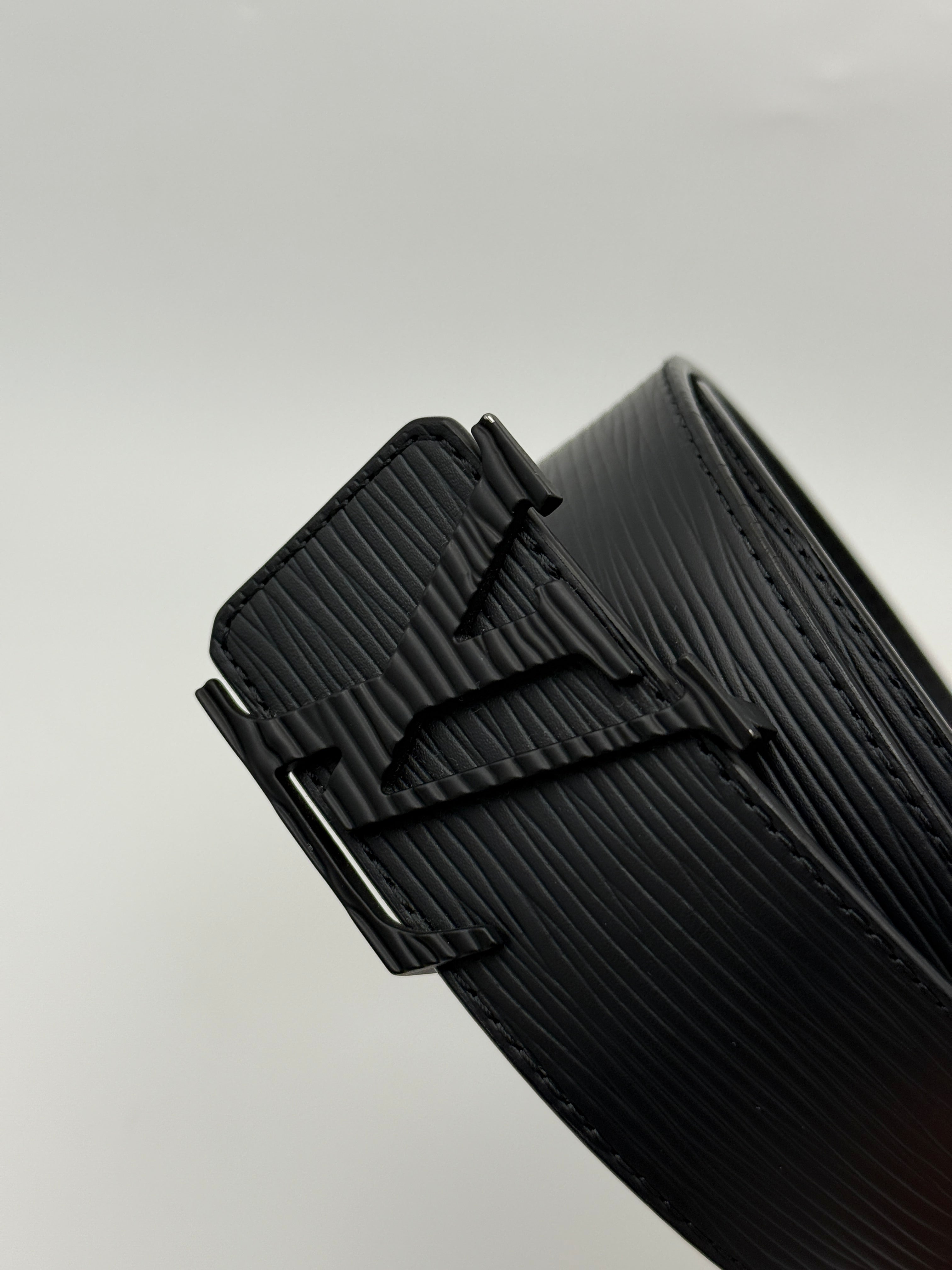 Louis Vuitton Initials Belt (Size 95/38)