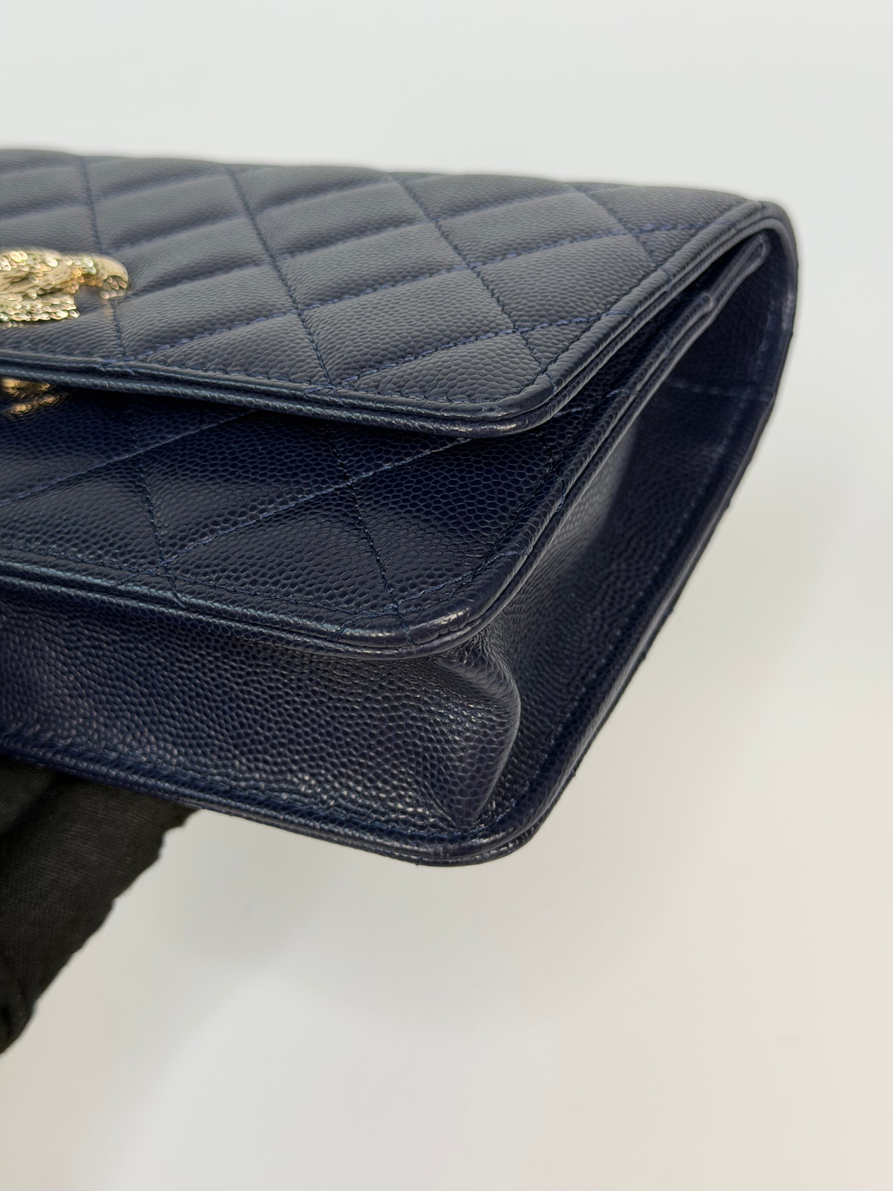 Chanel Wallet On Chain In Navy Caviar With Gold Hardware. Authentic and preloved in excellent condition. 100% guarantee