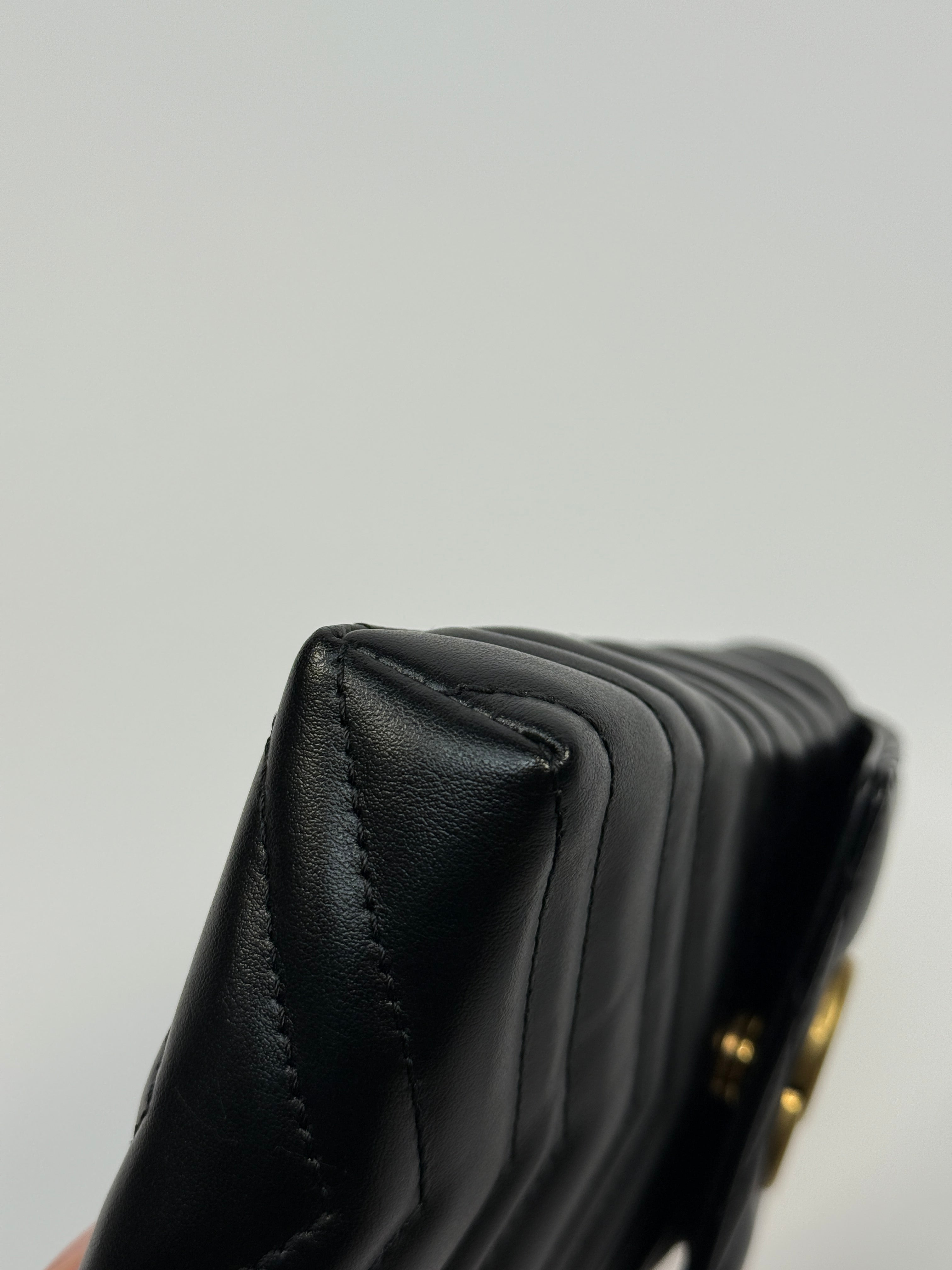 Gucci GG Marmont Matelassé Phone Bag