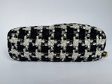 Chanel 19 Large In Houndstooth Tweed