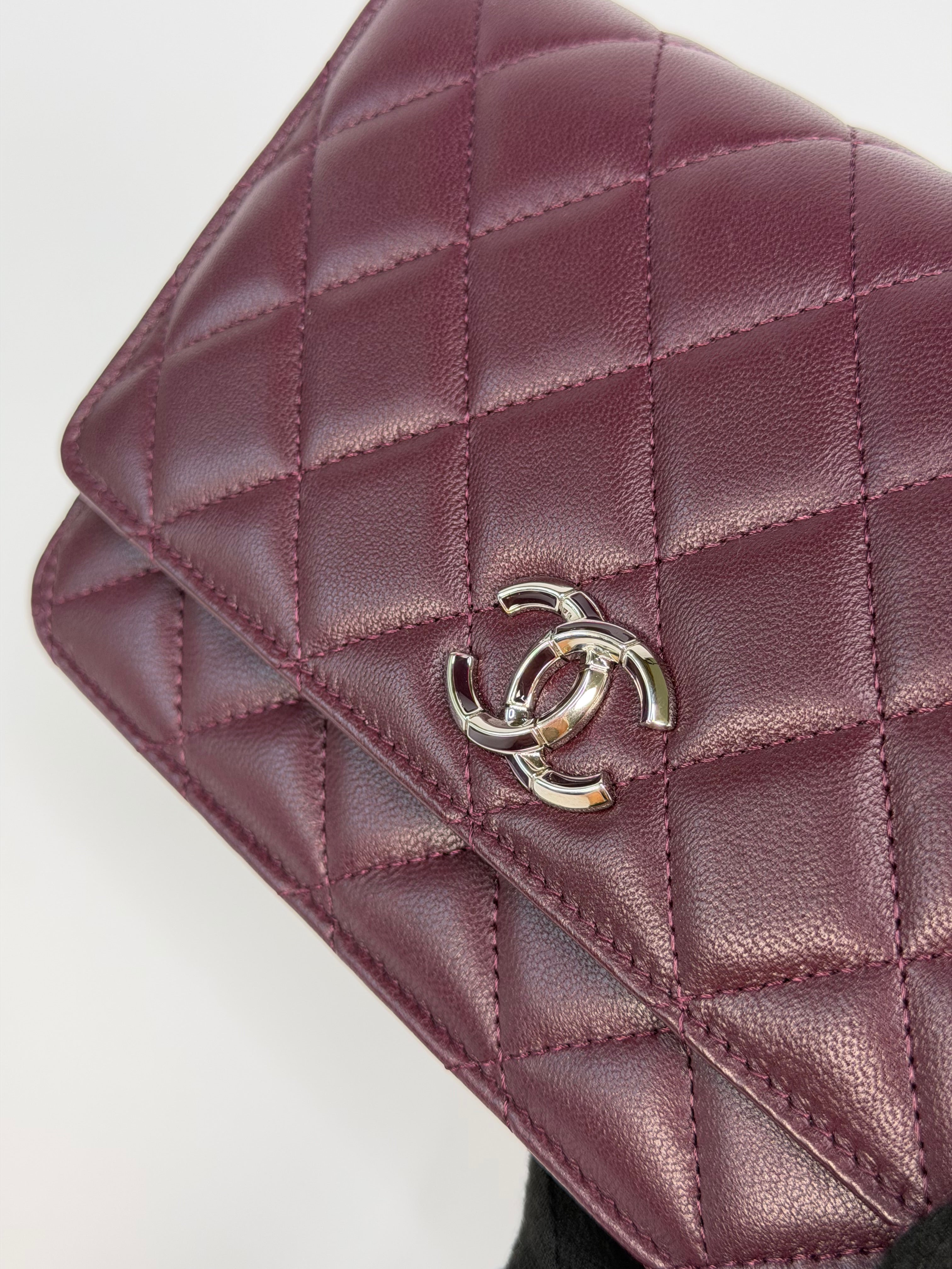 Chanel Wallet On Chain In Burgundy Lambskin With Silver Hardware. Authentic and preloved in excellent condition. 100% Guarantee