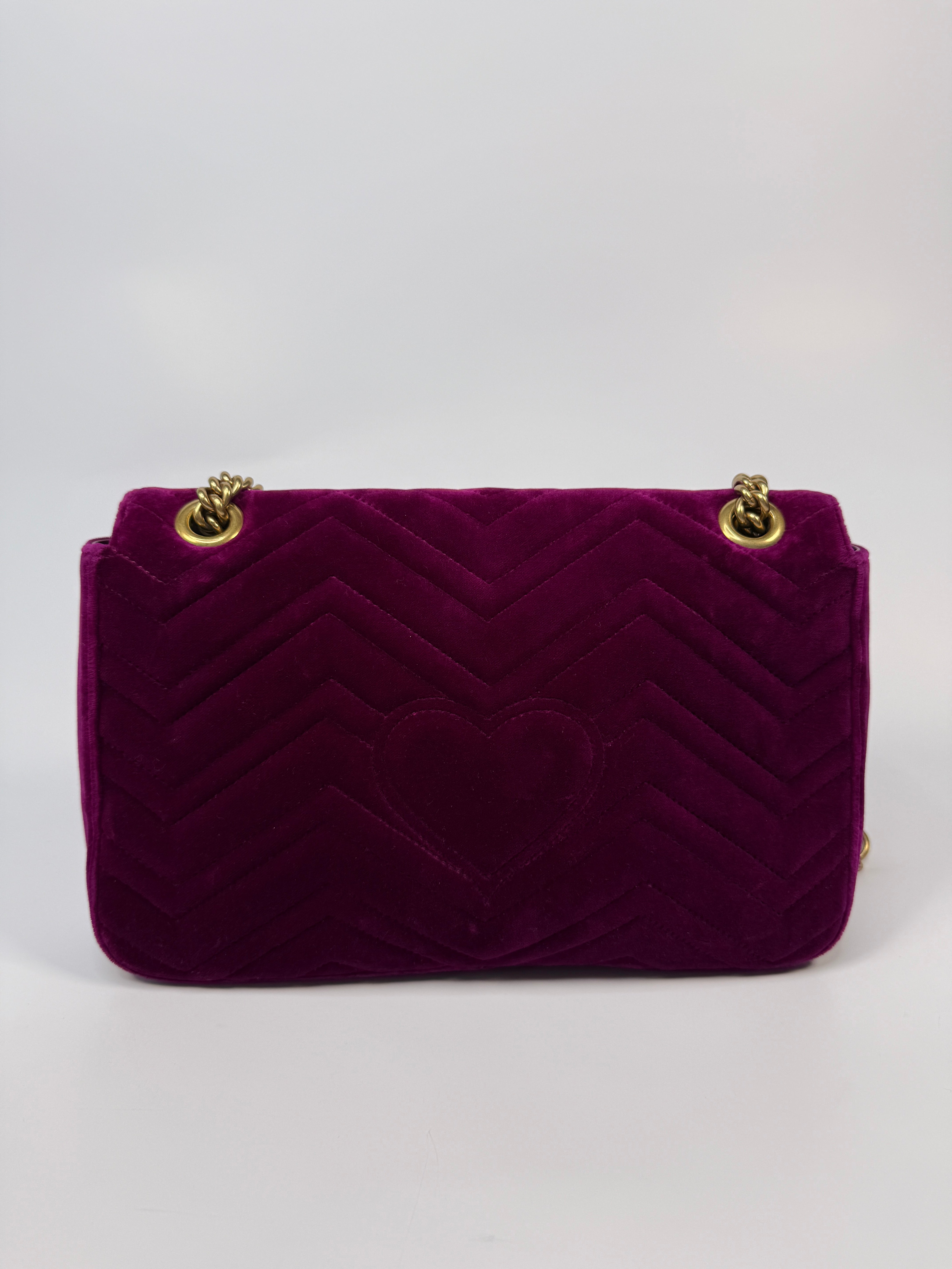 Gucci GG Medium Marmont Shoulder Bag