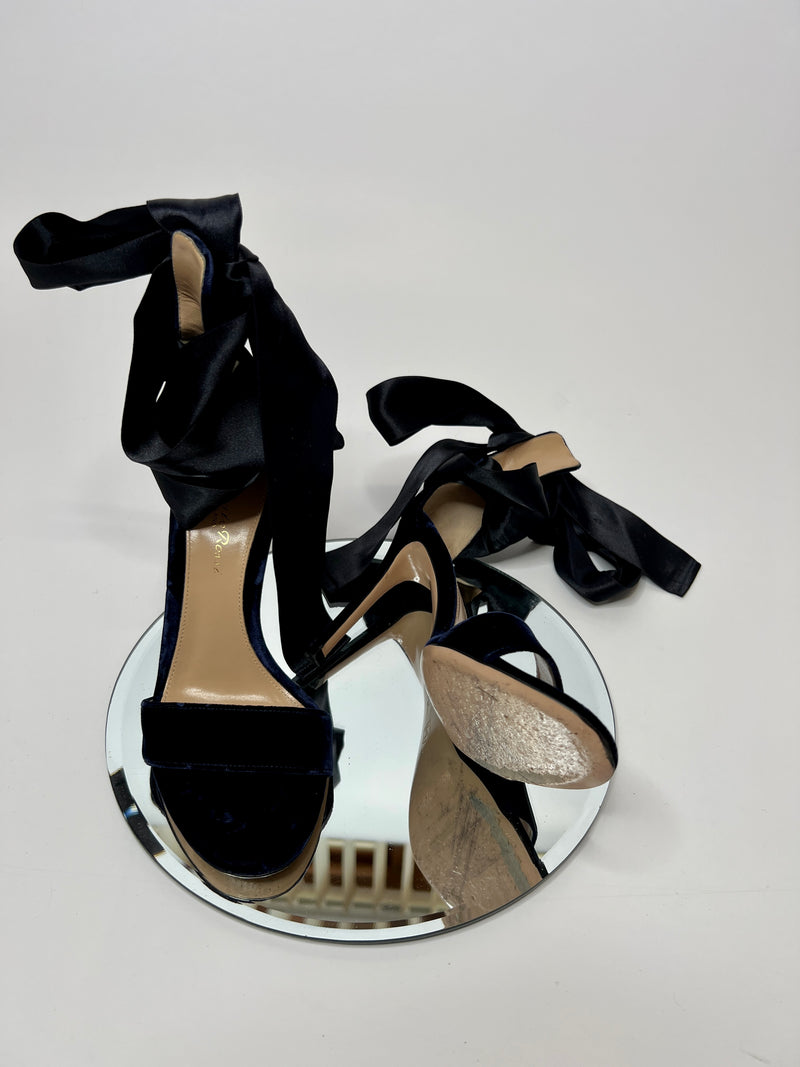 Gianvito Rossi Heels (Size 36/ UK 3 )