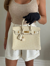 Hermès Birkin 25 In Nata Ostrich With Gold Hardware