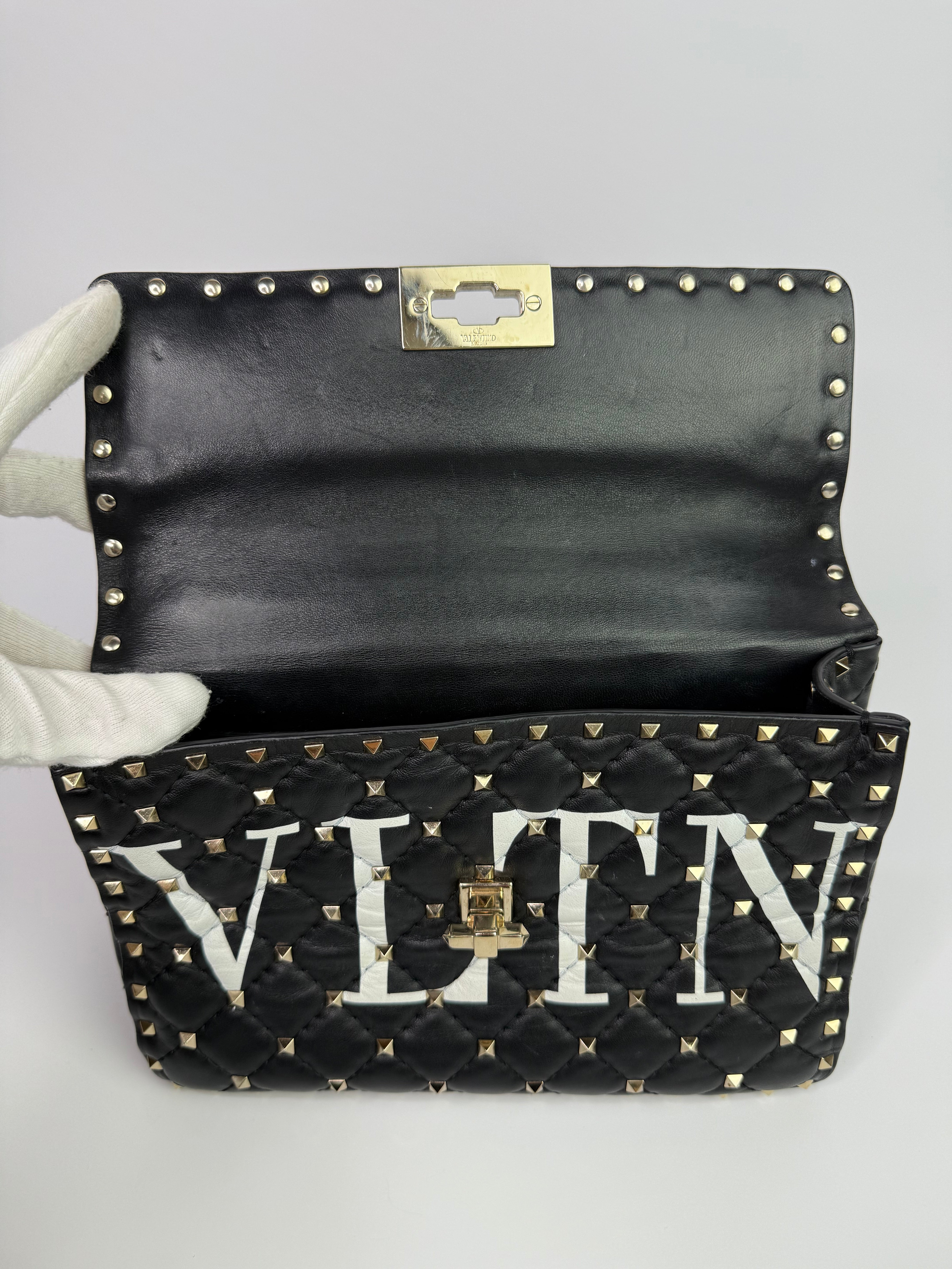 Valentino Garavani Medium Rockstud Spike shoulder bag