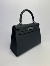 Hermès Kelly Sellier 25 In Gris Misty Epsom Leather With PHW