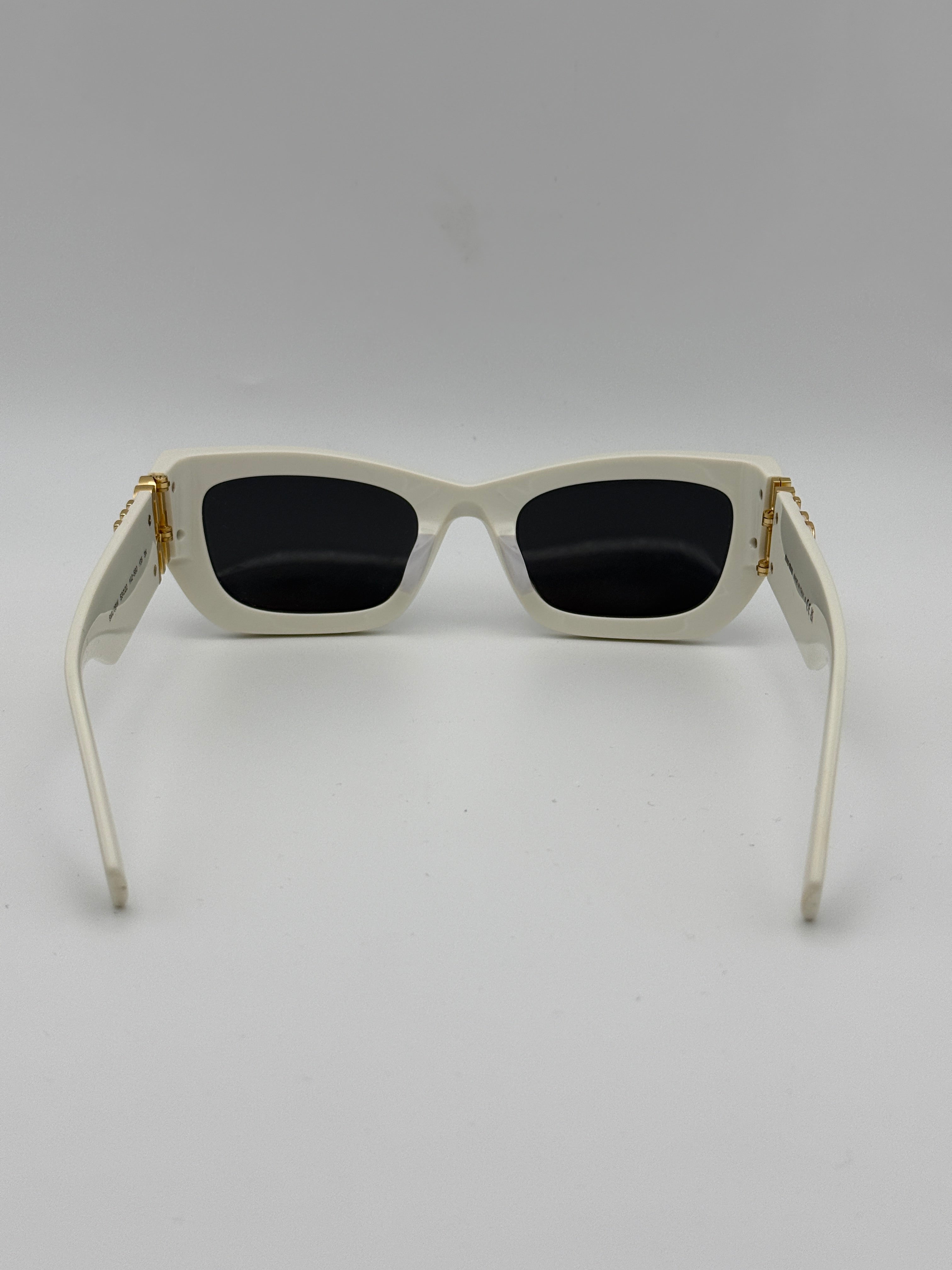 MiuMiu White logo sunglasses, Authentic and preloved. 100% Authenticity guarantee 
