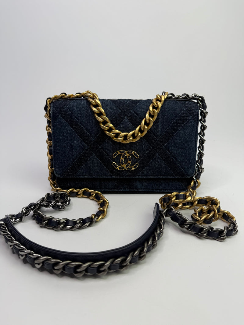 Chanel Denim Quilted 19 Wallet On Chain