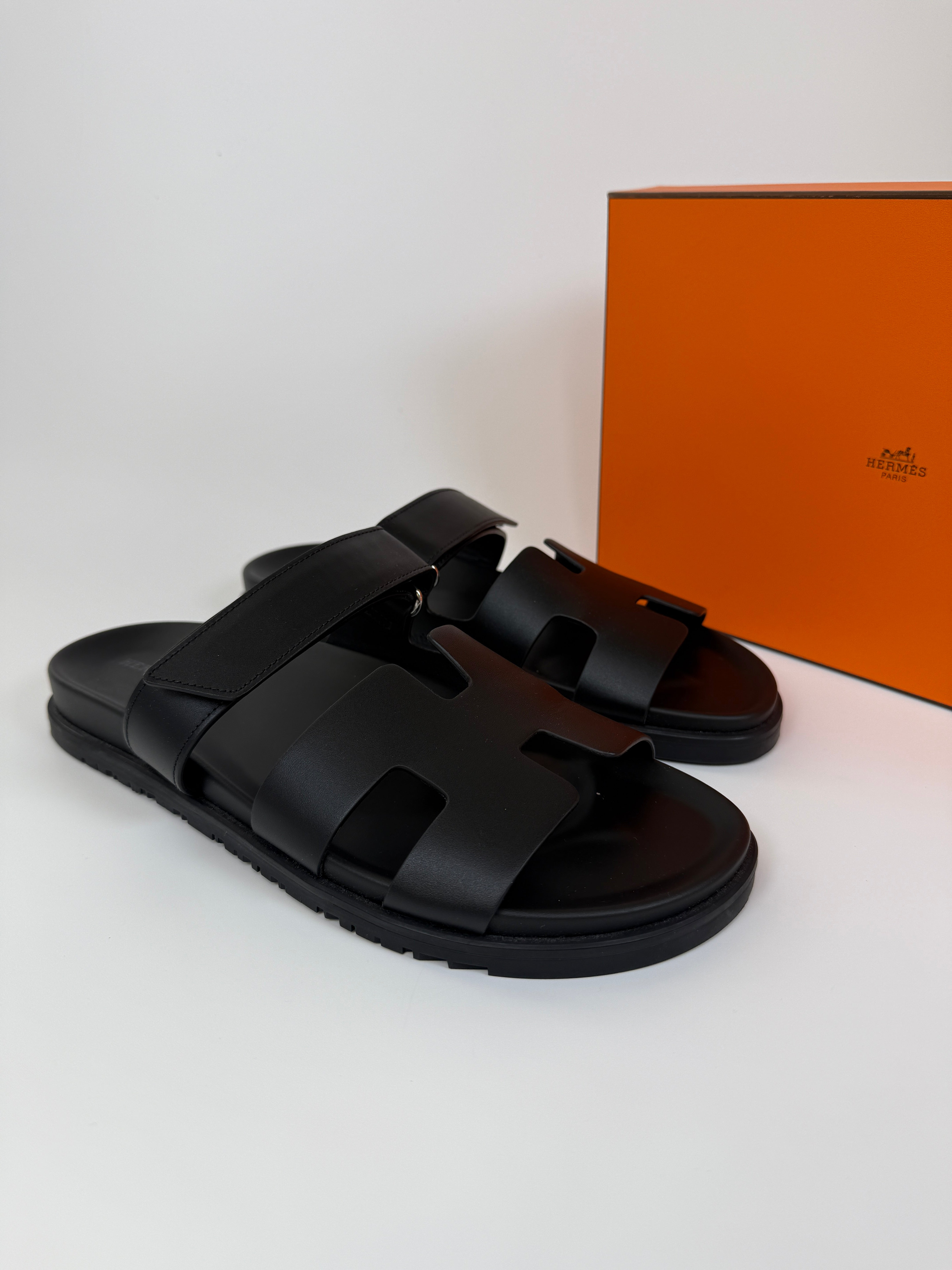 Authentic and preloved Hermès Chypre Sandals (size 42/UK8) excellent condition. 100% Authenticity guarantee 