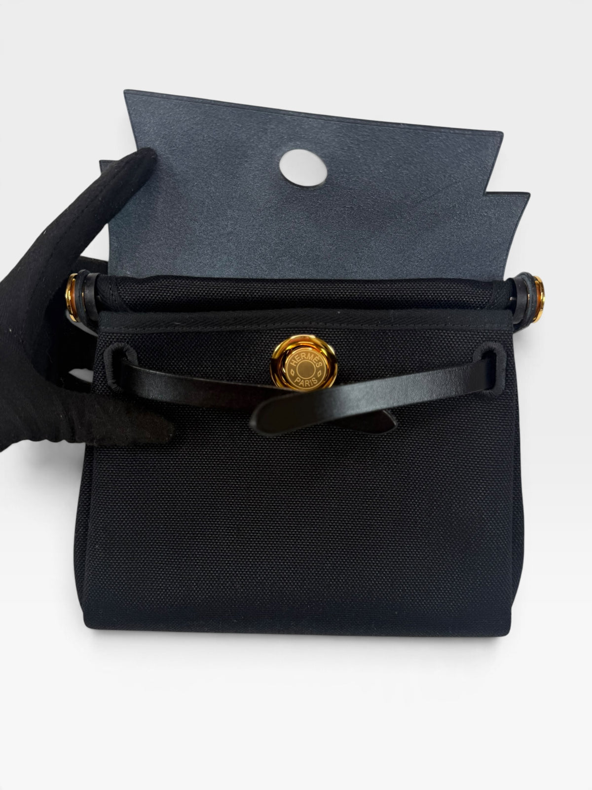 Hermès Herbag Zip 20 In Noir / Noir Canvas With Gold Hardware. Authentic and preloved in new and unused condition. 100% Guarantee