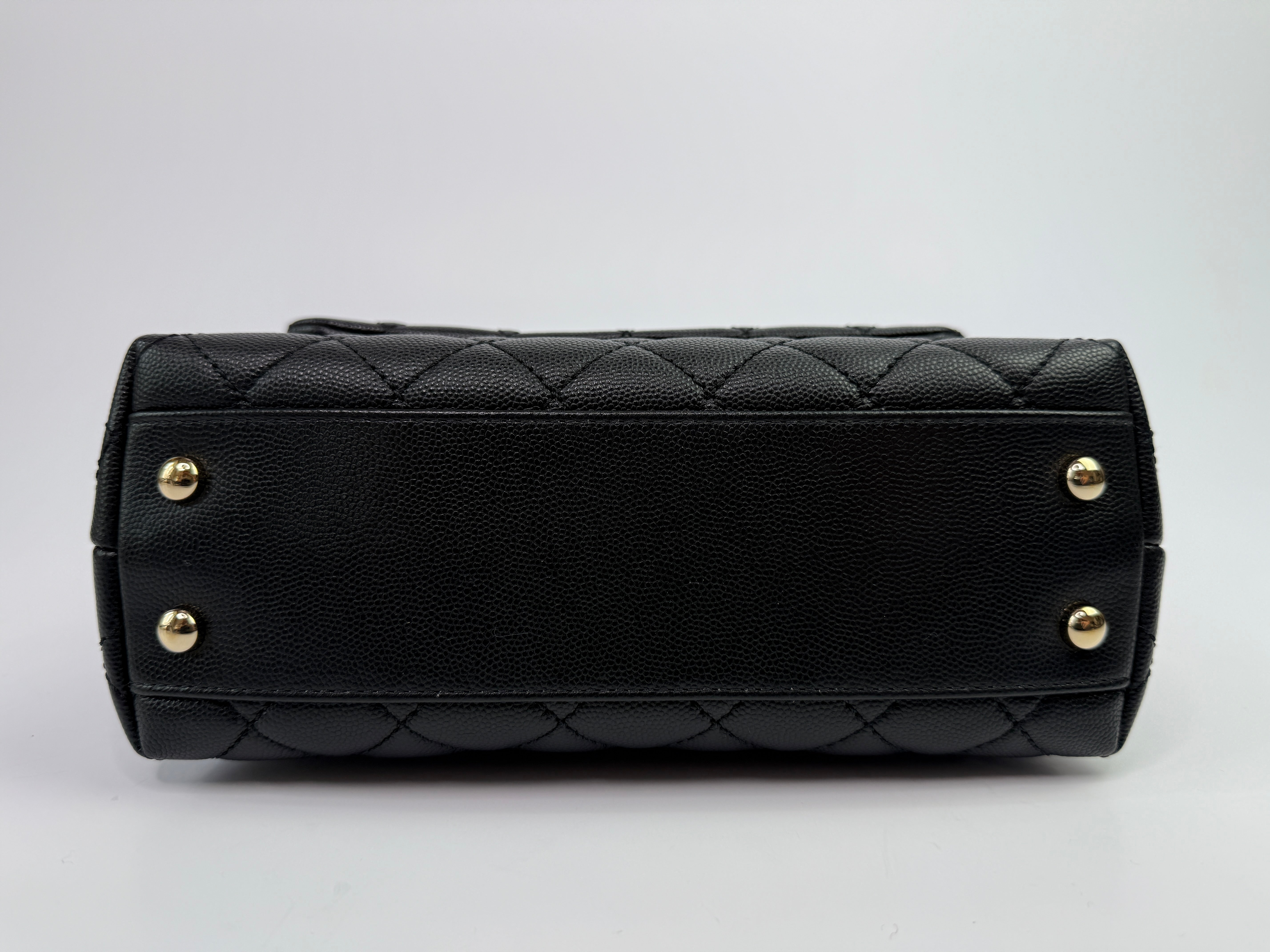 Chanel Small Coco In Black Caviar Leather With Gold Hardware
Pre Loved & Authentic 