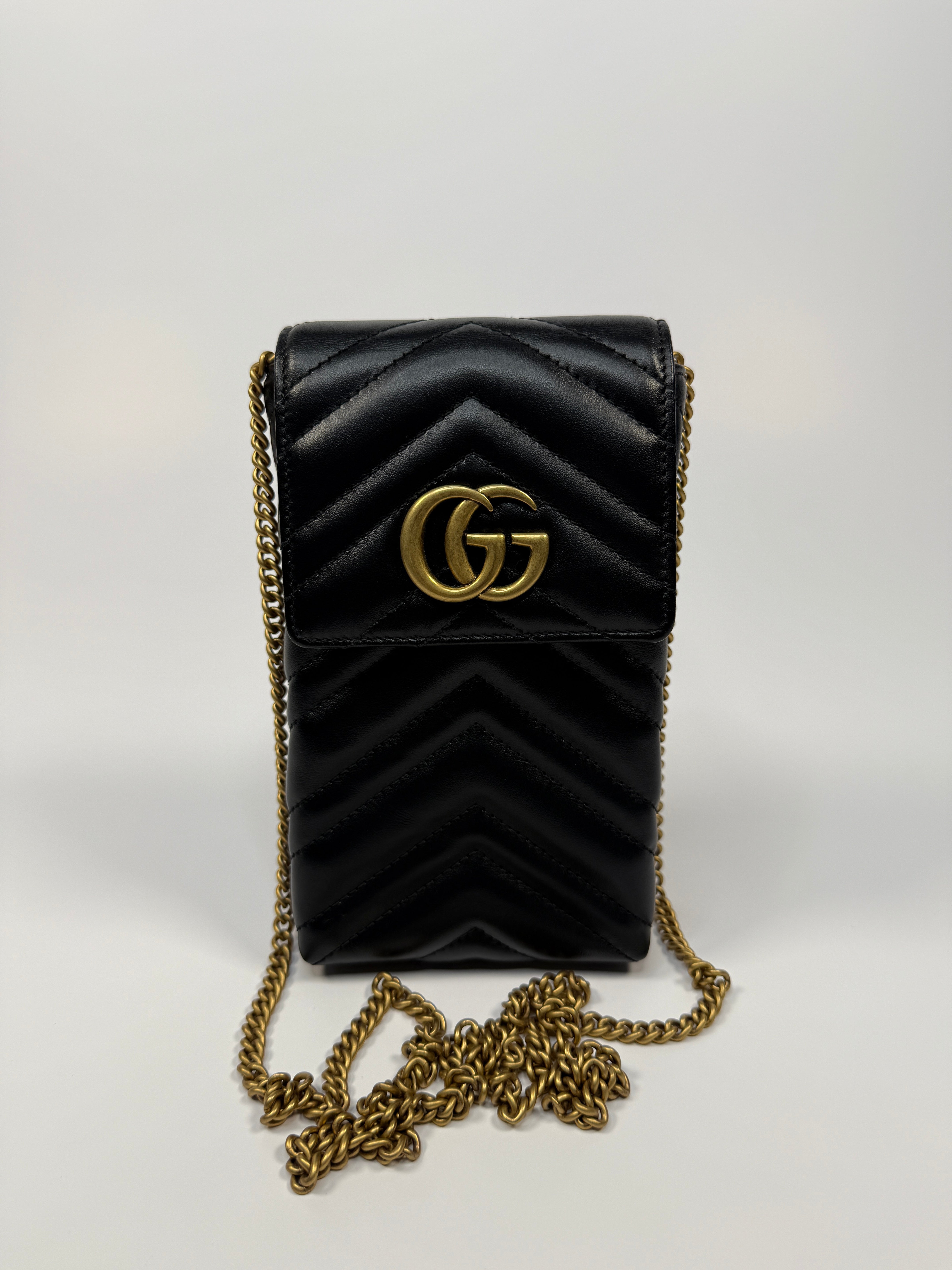 Gucci GG Marmont Matelassé Phone Bag