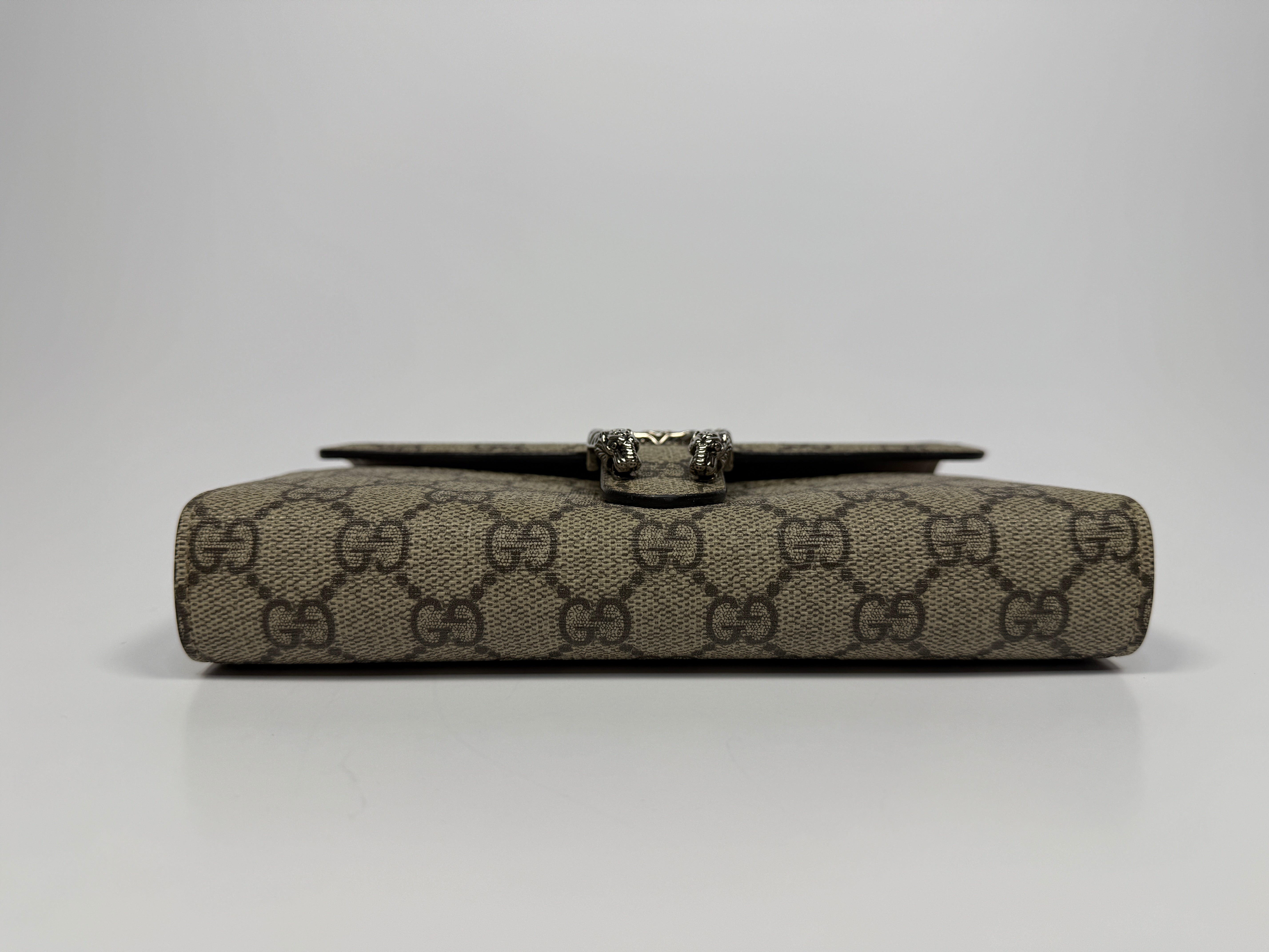 Gucci Dionysus GG Supreme Dionysus Canvas Wallet-on-Chain In Beige Supreme. Silver Hardware. Authentic and preloved in excellent condition.