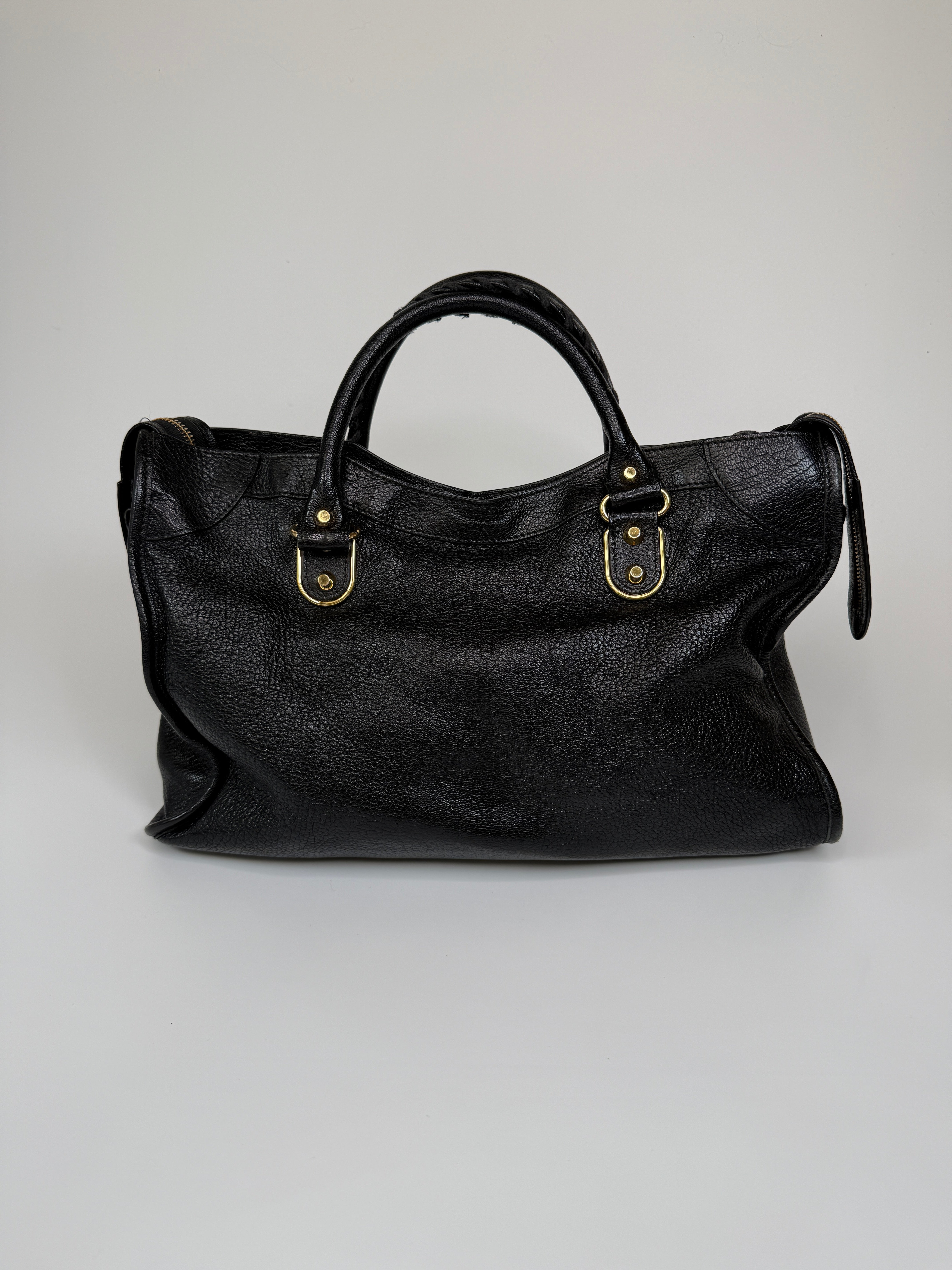 Balenciaga Black Leather City Bag In Black Leather With Gold Hardware In Excellent condition. 100% Authenticity guarantee