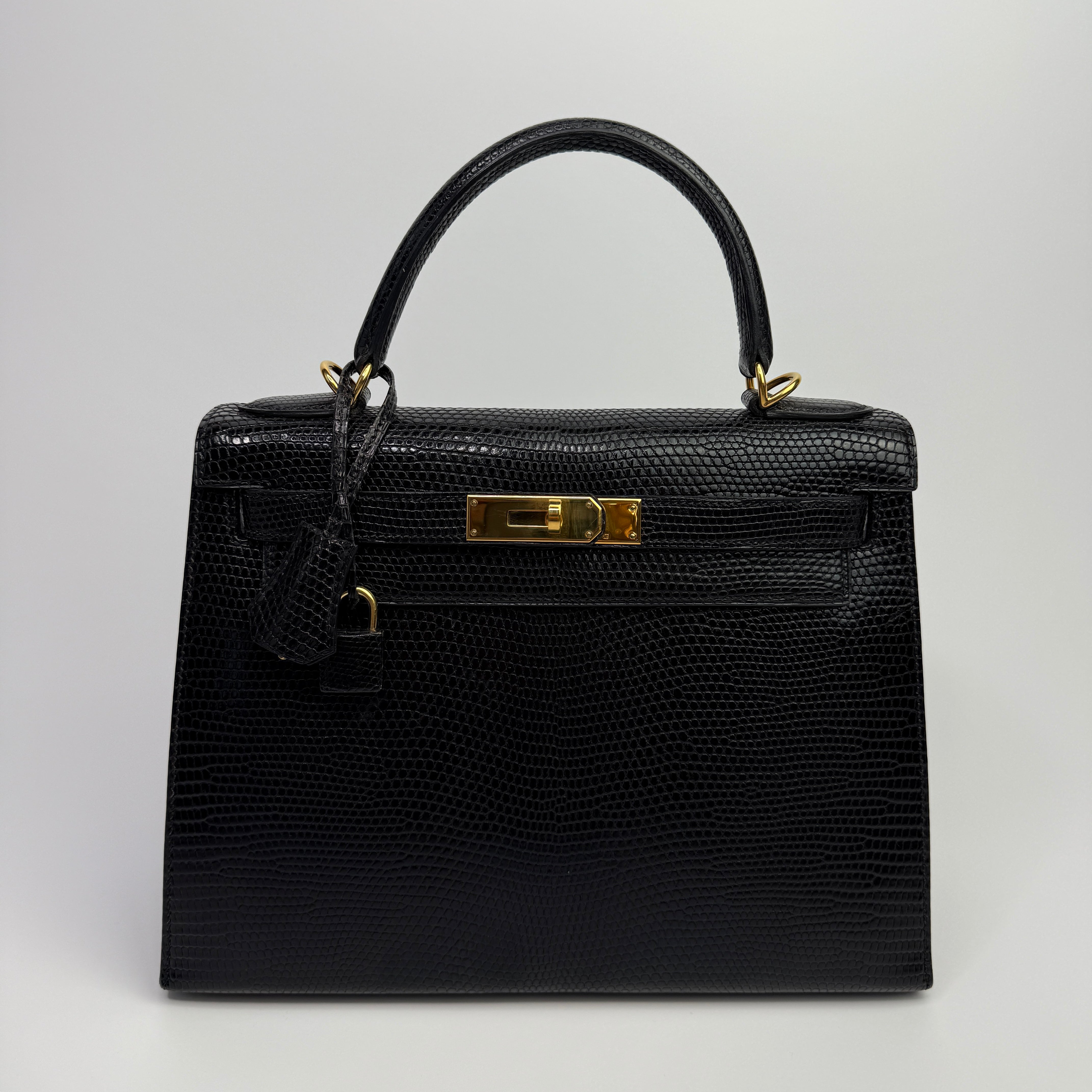 Hermès Vintage Kelly 28 In Black Lizard Leather With GHW