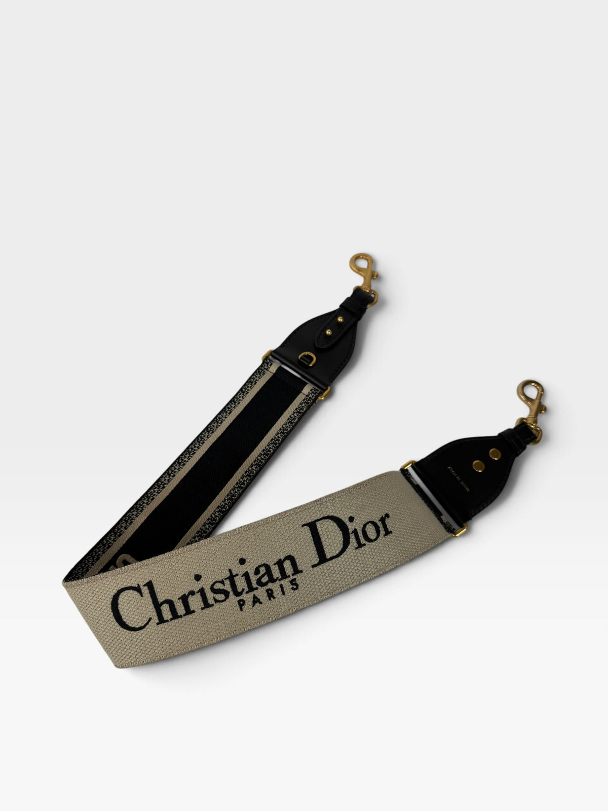 Christian Dior Shoulder Strap 100% authentic and preloved in excellent condition