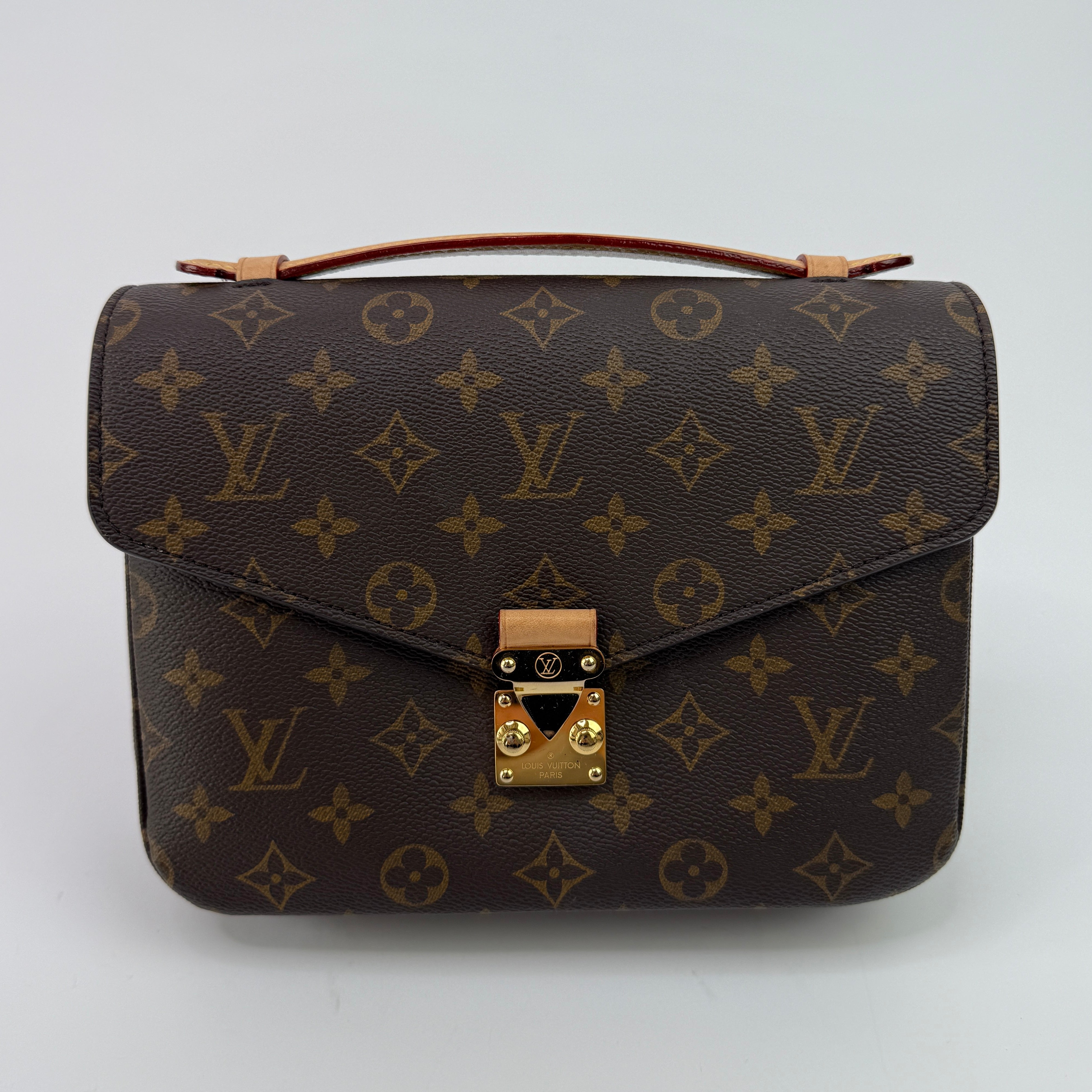 Louis Vuitton Pochette Métis Bag