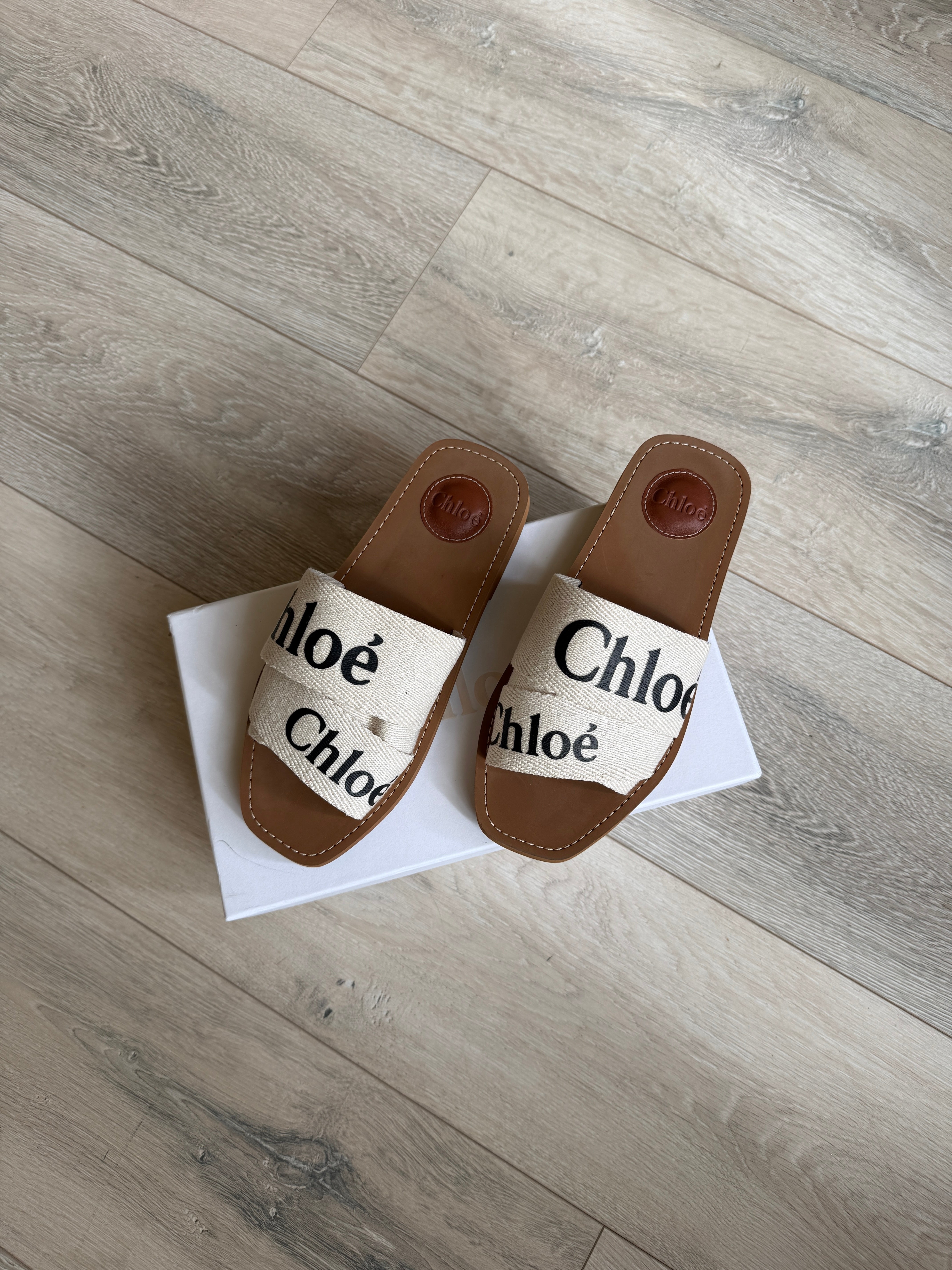 Authentic and preloved Chloe Woody Flat Mule  (Size 37/UK4) Very Good Condition. 100% Authenticity Guarantee 