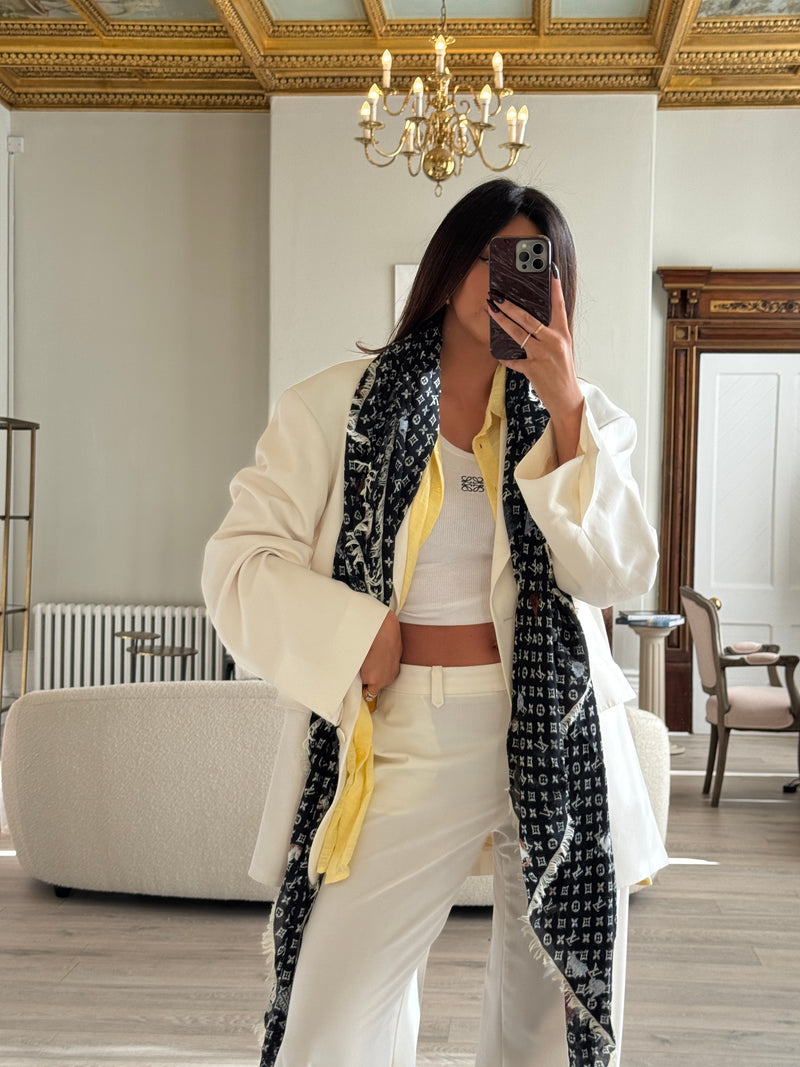 Louis Vuitton x Grace Coddington  Catogram Stole