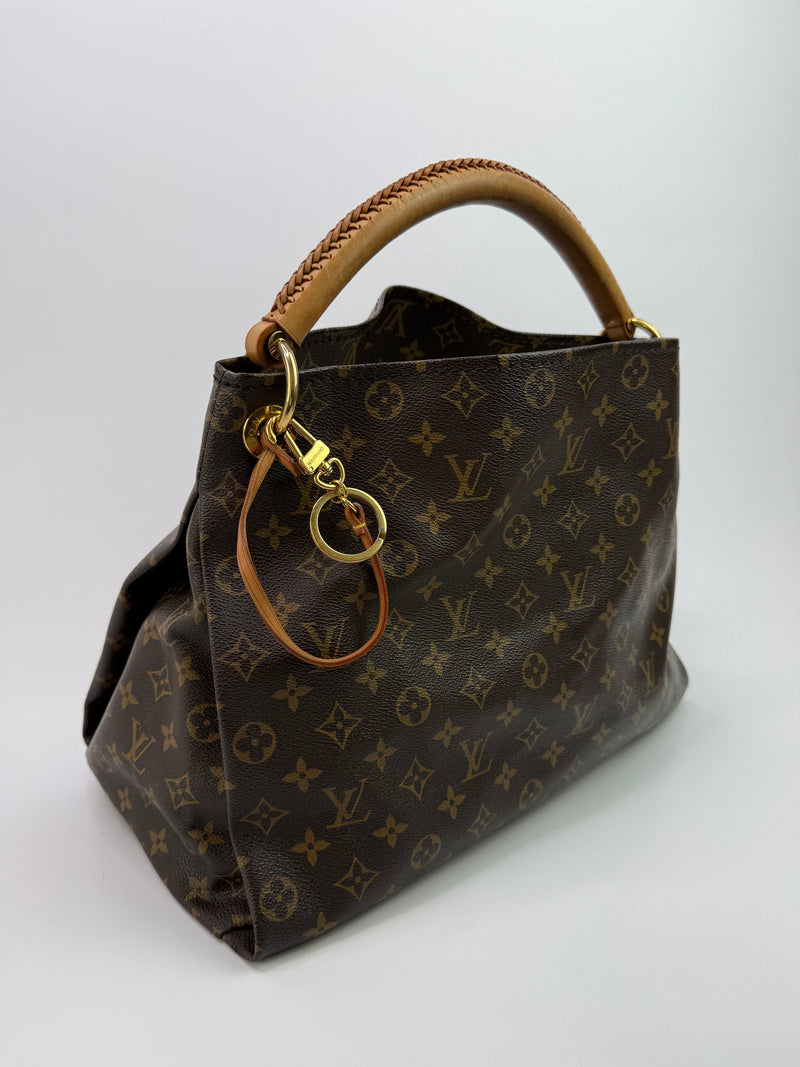 Louis Vuitton Monogram Artsy MM Shoulder Bag