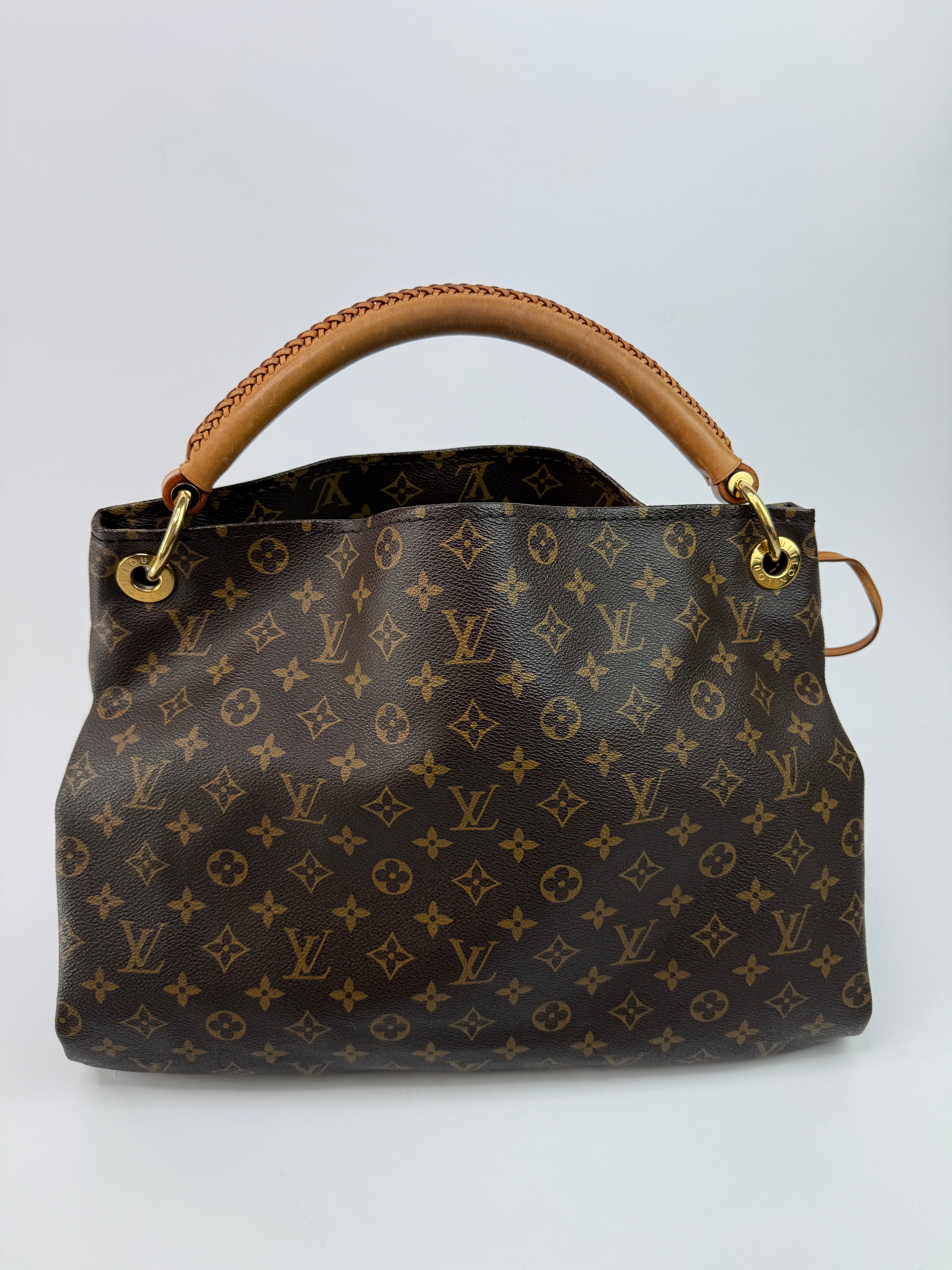 Louis Vuitton Monogram Artsy MM Shoulder Bag