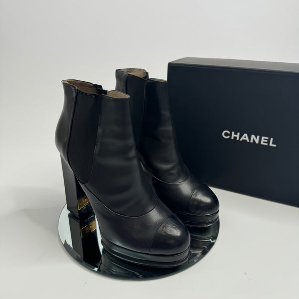 Chanel CC Heeled Boots (Size 40 /UK 7)