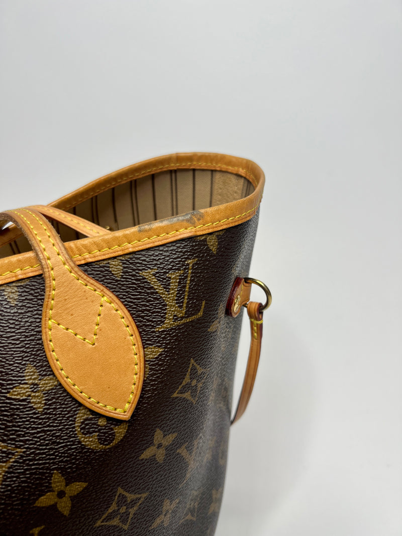 Louis Vuitton Neverfull MM Bag