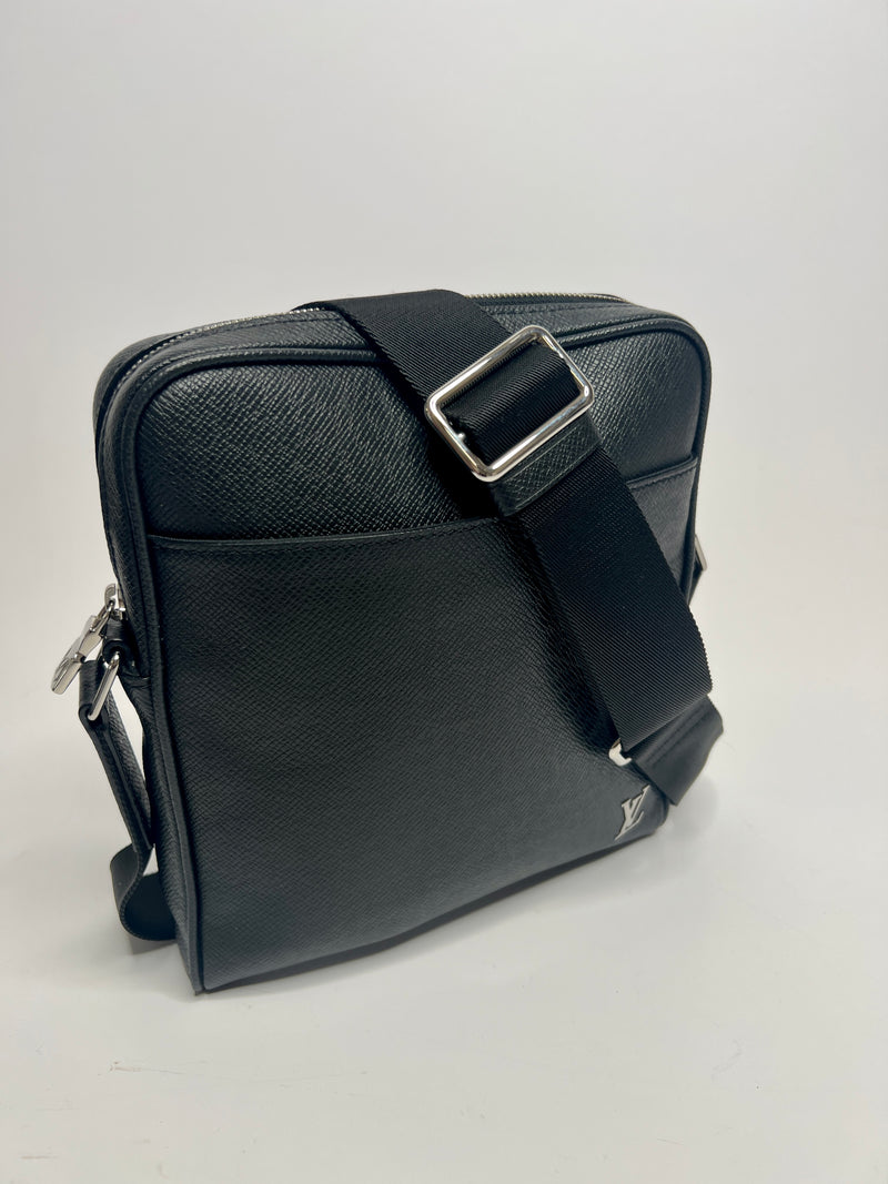Louis Vuitton Messenger Bag